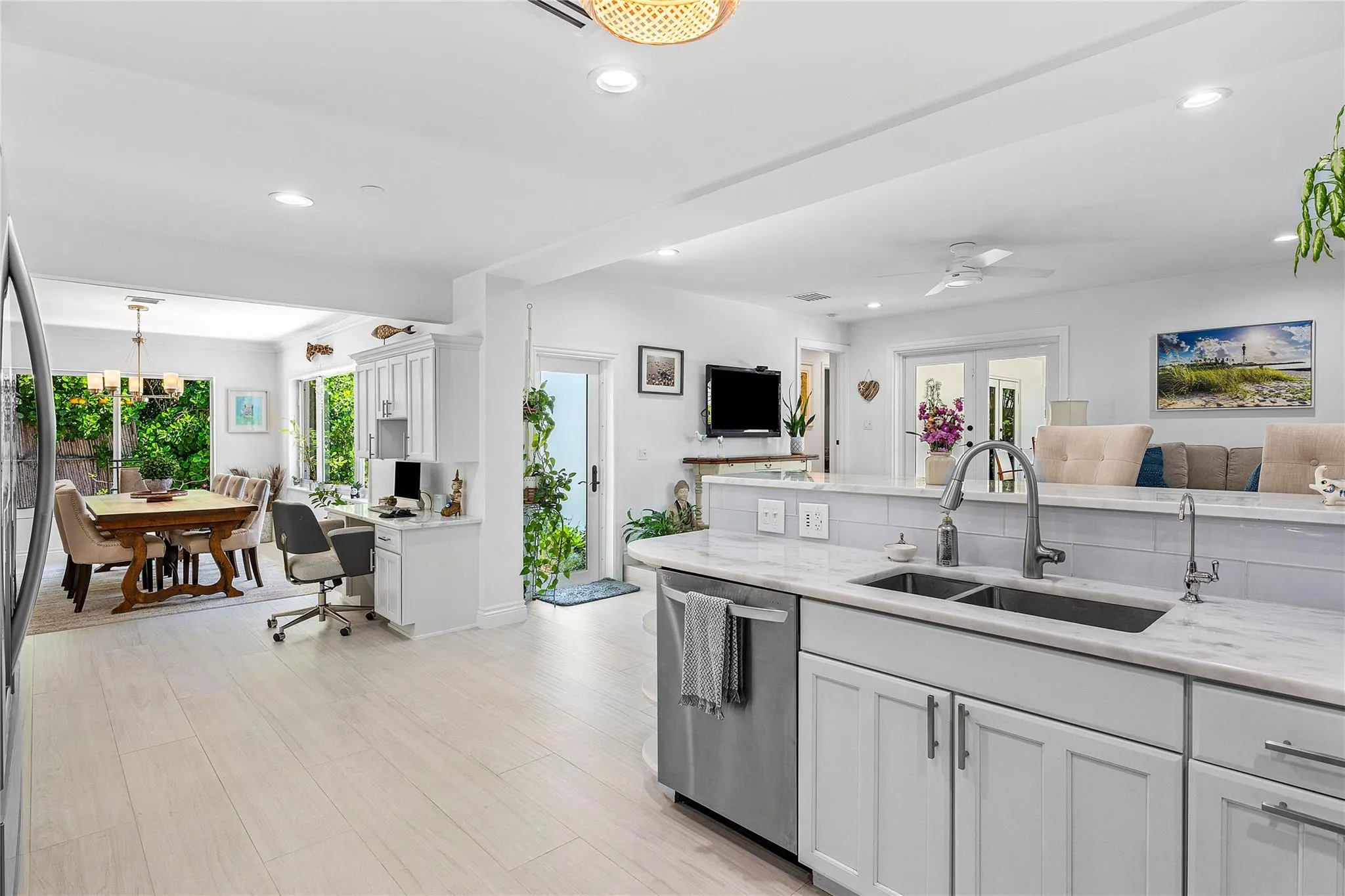 2642 NE 26th Ter