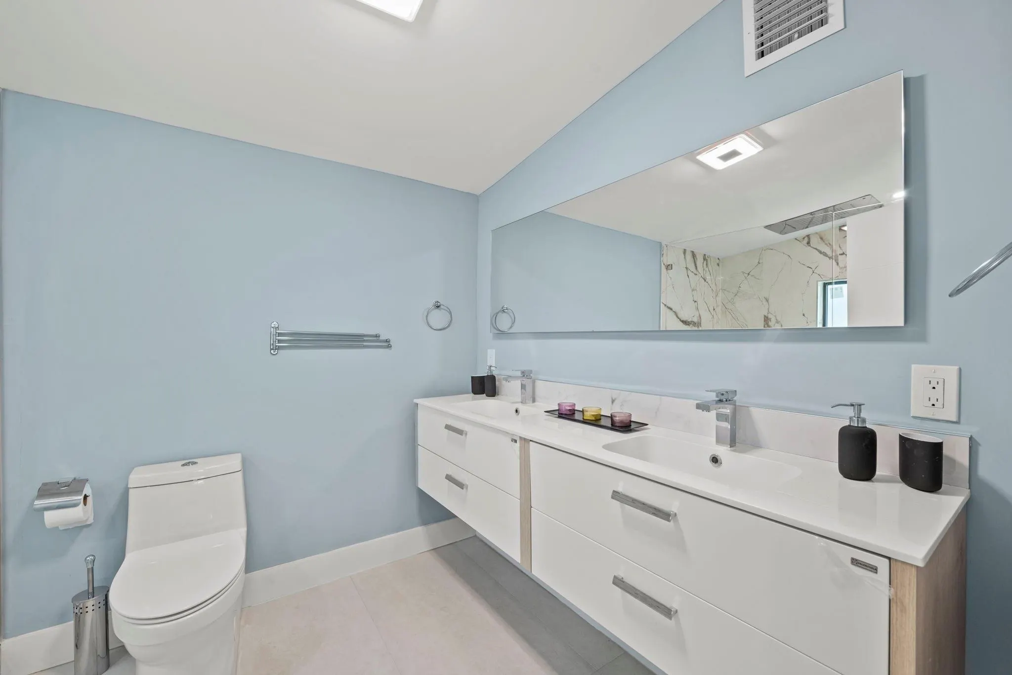 417 NE 26th Dr