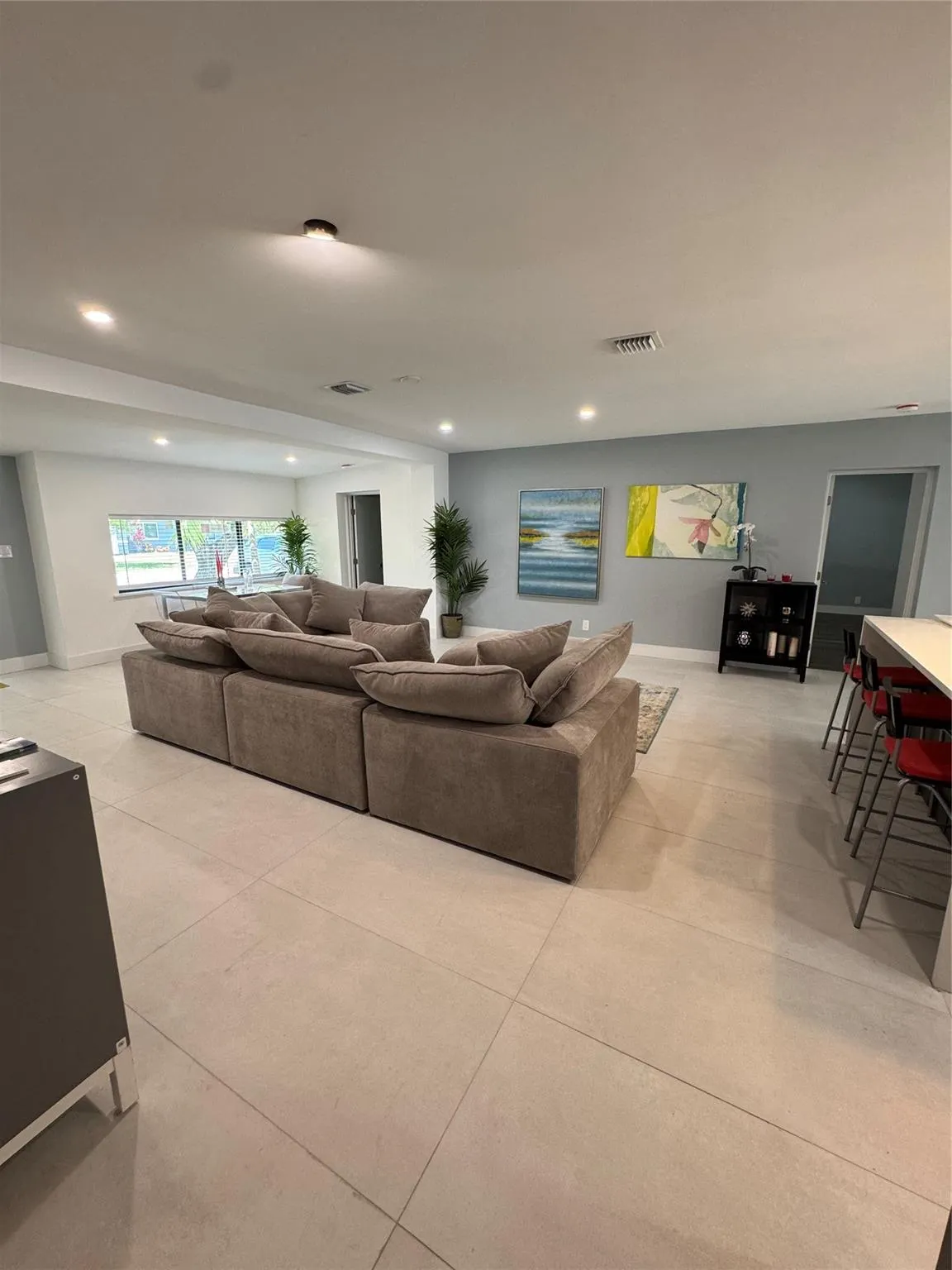 417 NE 26th Dr