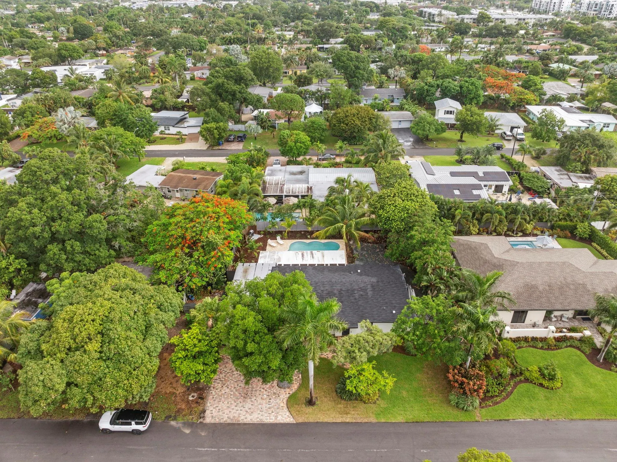 417 NE 26th Dr