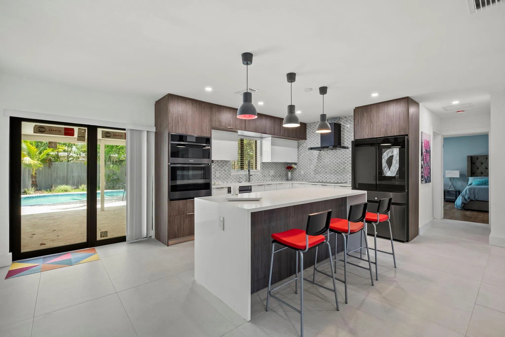 417 NE 26th Dr