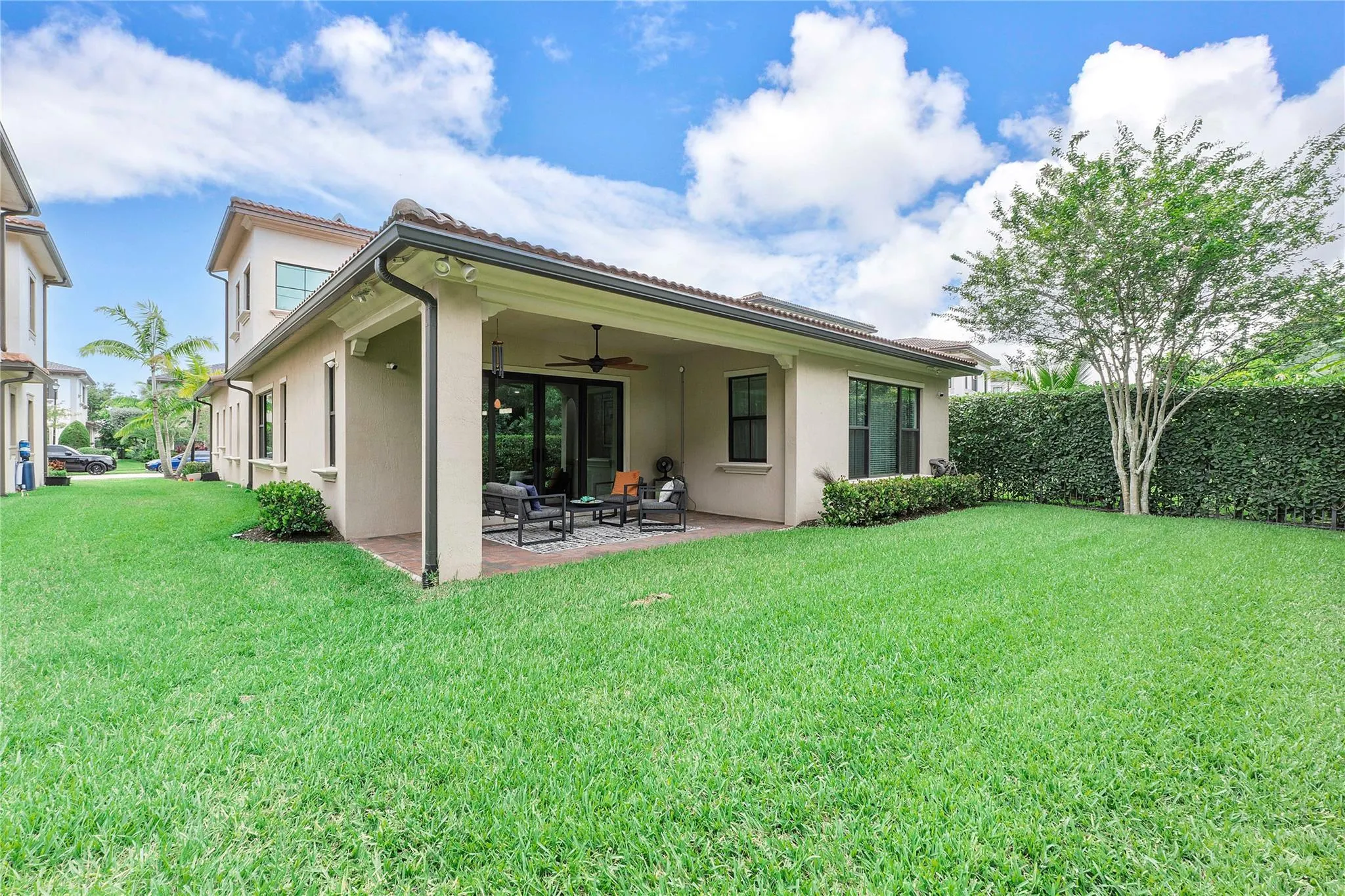 9330 Meridian Dr E