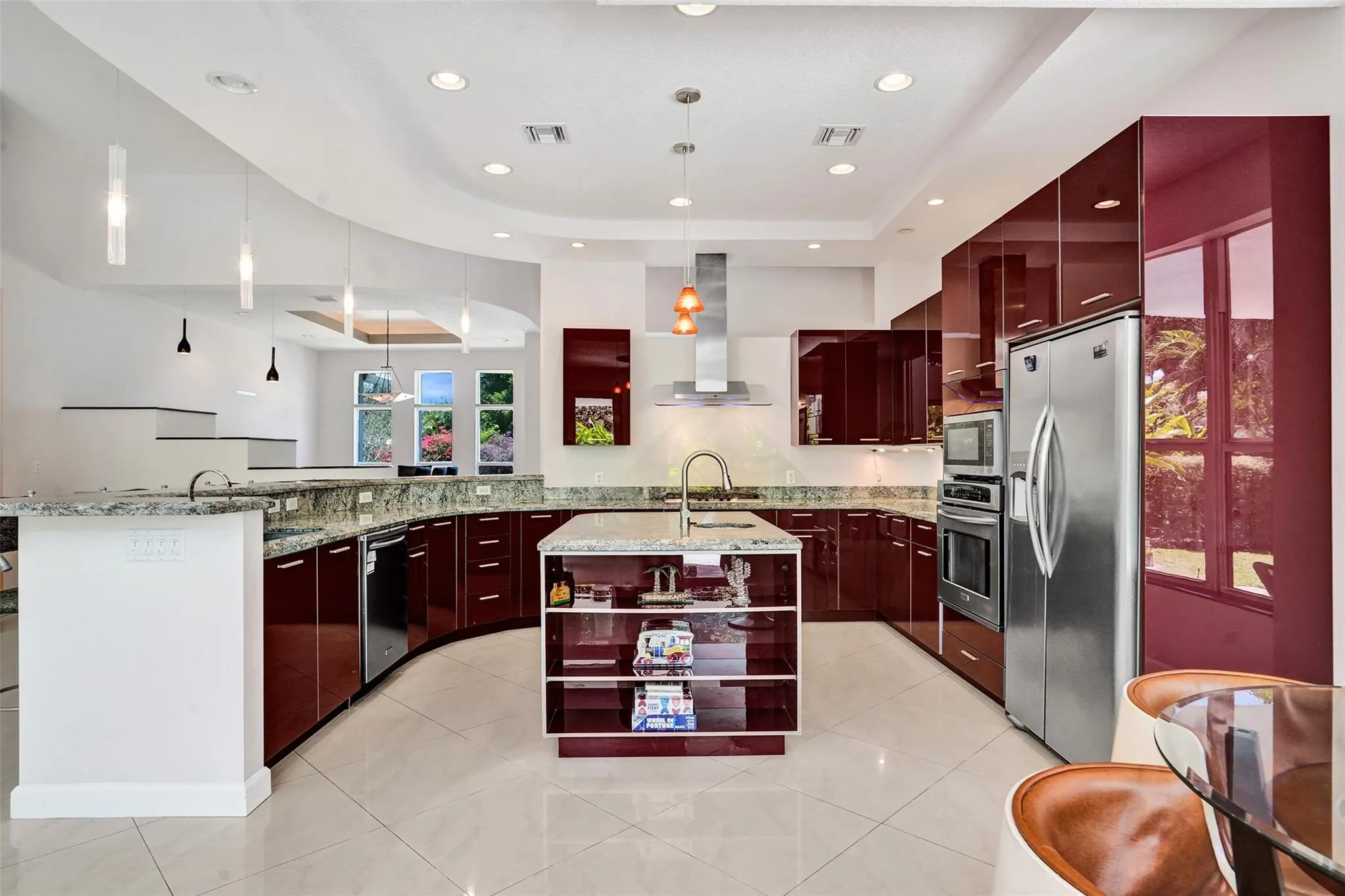 300 NW 21st Ct