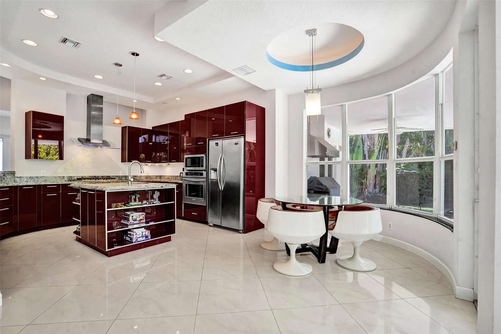 300 NW 21st Ct