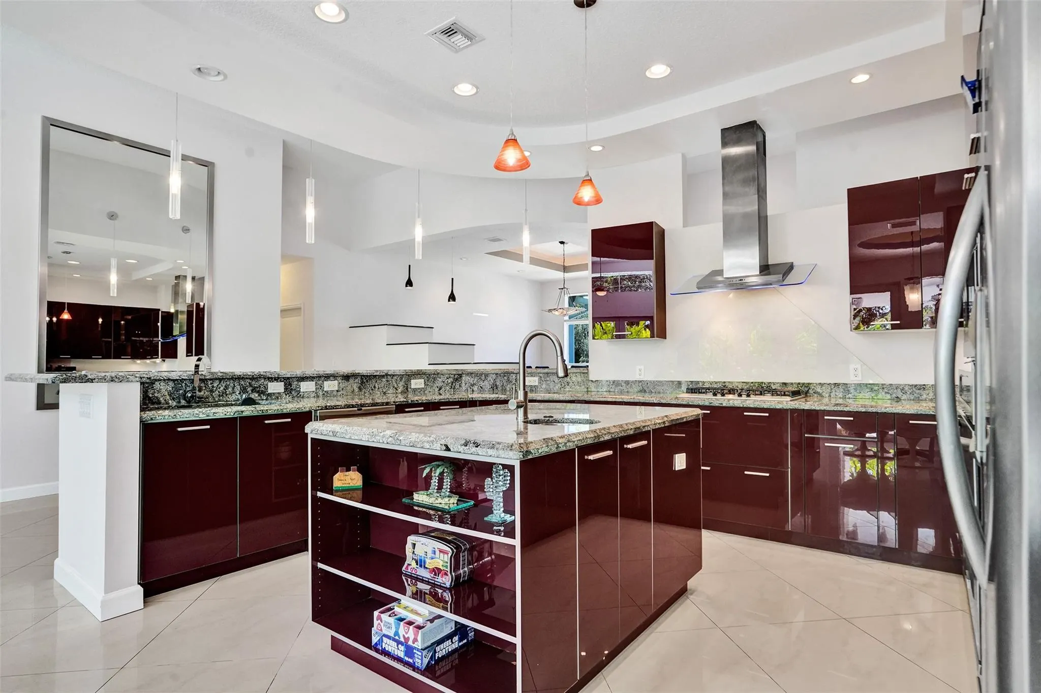 300 NW 21st Ct