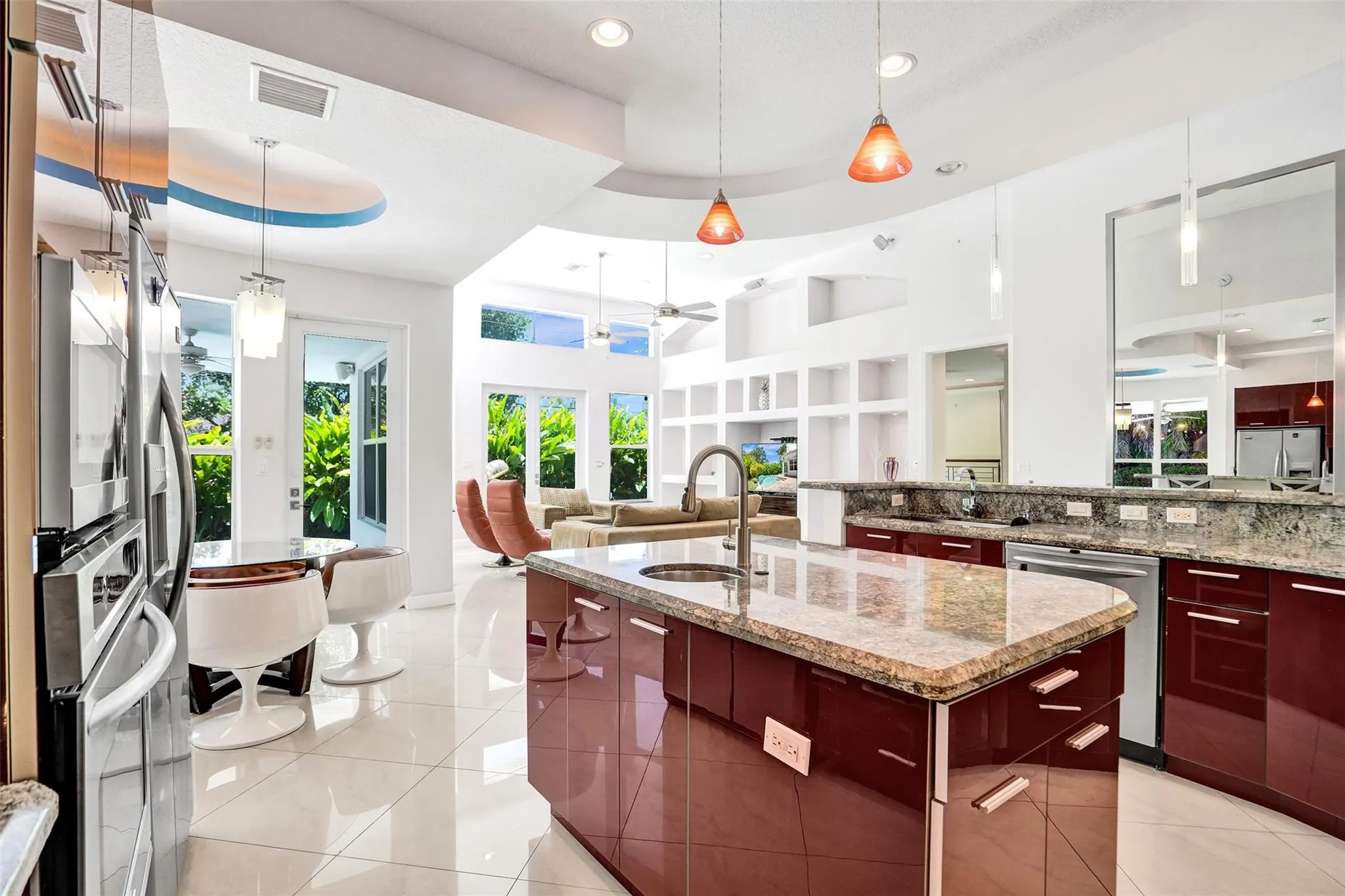 300 NW 21st Ct