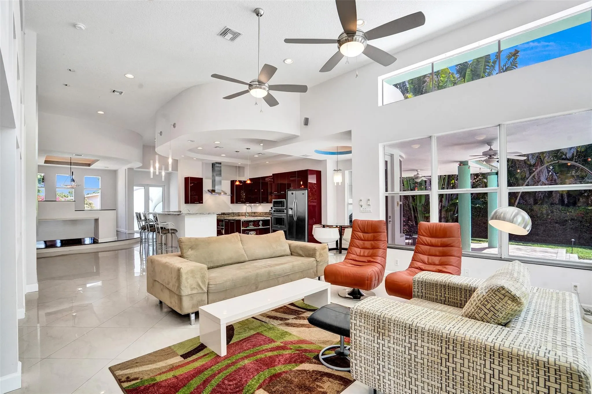 300 NW 21st Ct