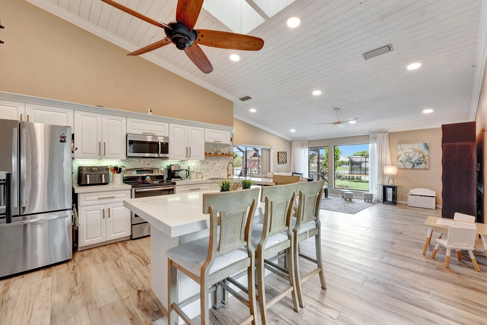 1988 NW 112th Ave
