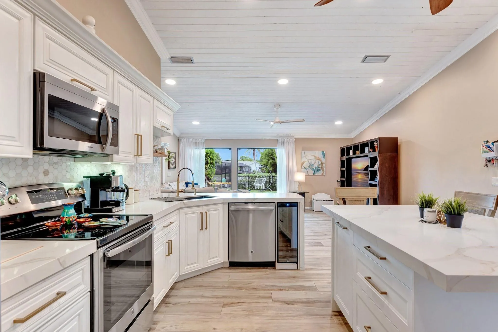 1988 NW 112th Ave
