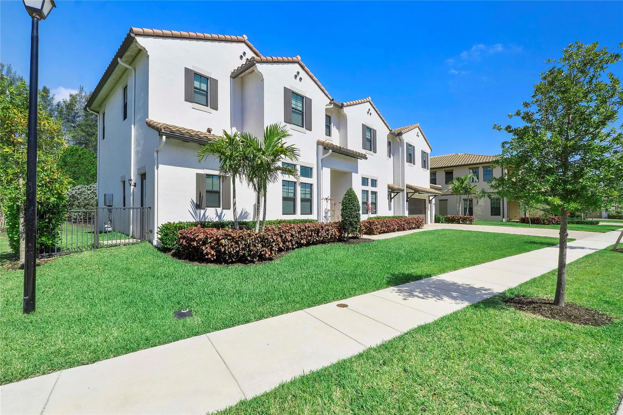 9015 W Parkland Bay Trl