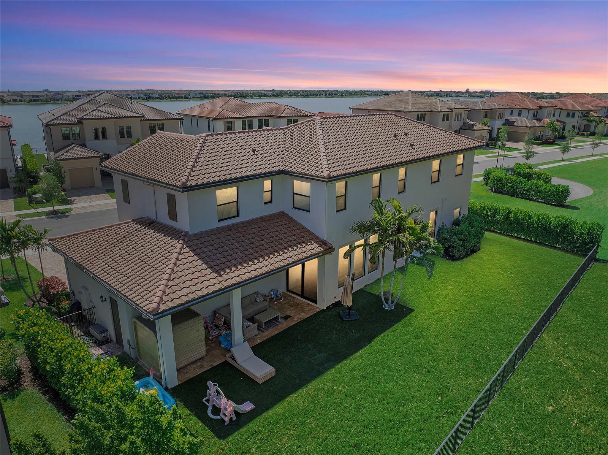 9015 W Parkland Bay Trl