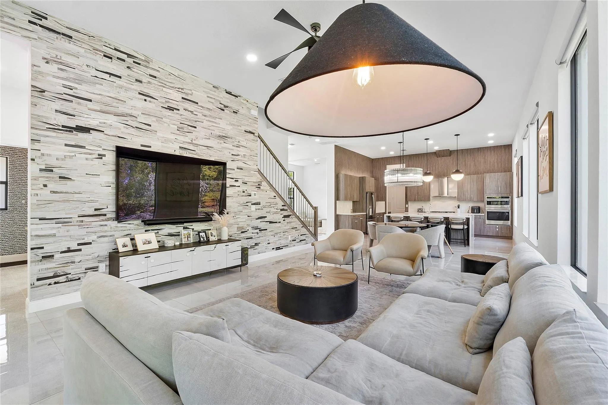 9015 W Parkland Bay Trl