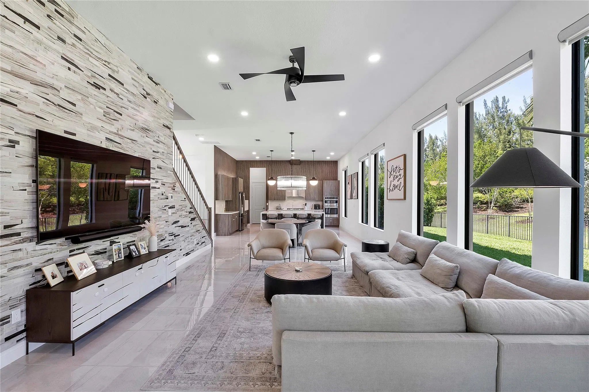 9015 W Parkland Bay Trl