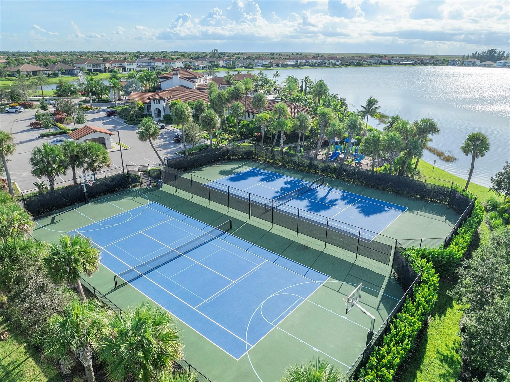 9015 W Parkland Bay Trl