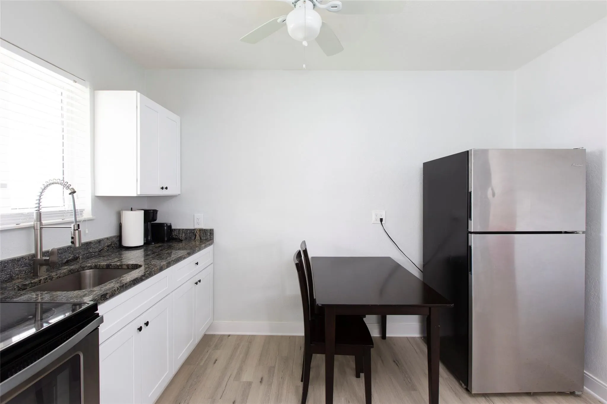 3217 NE 9th St, #8