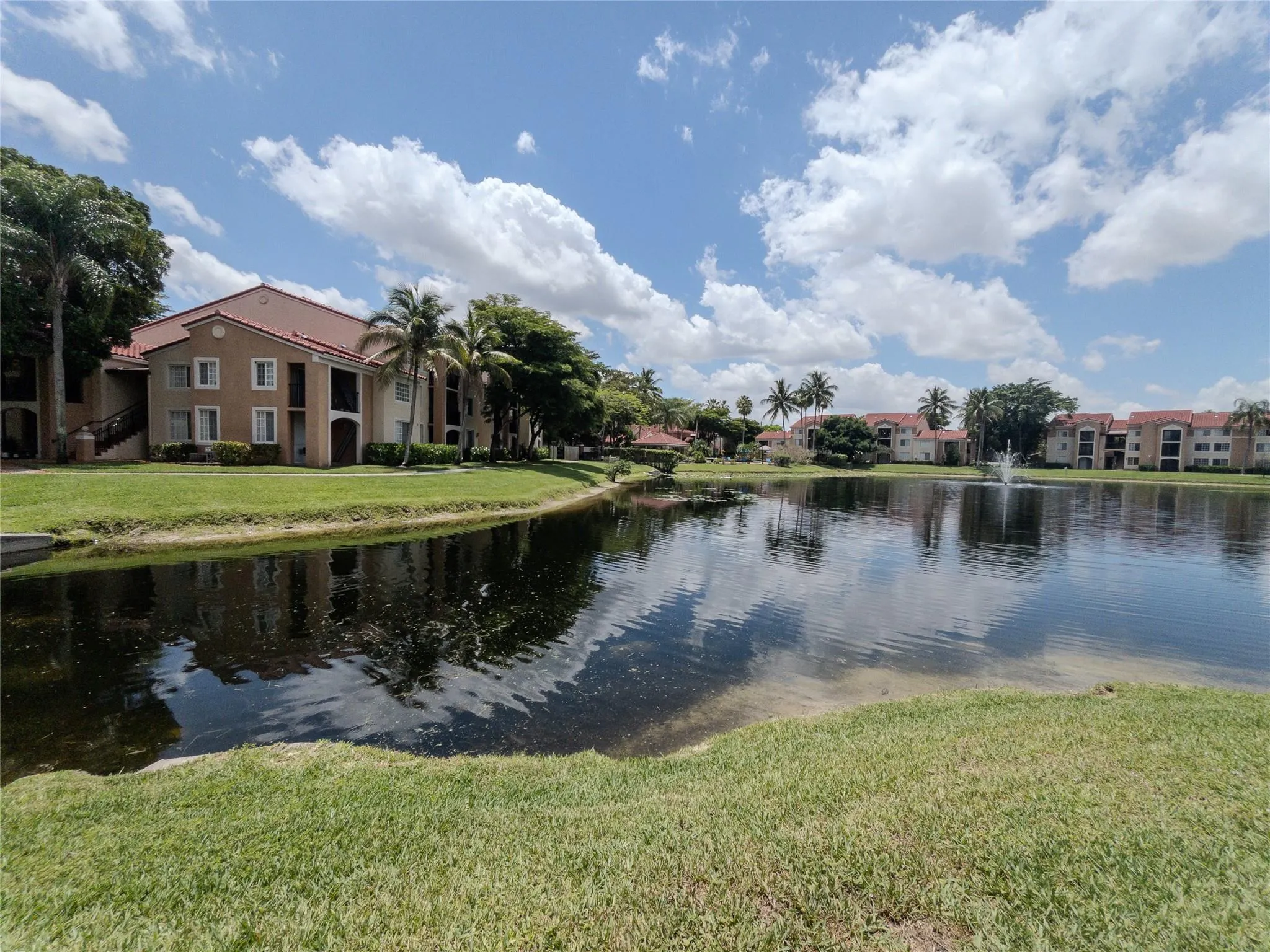2041 Renaissance Blvd, #202