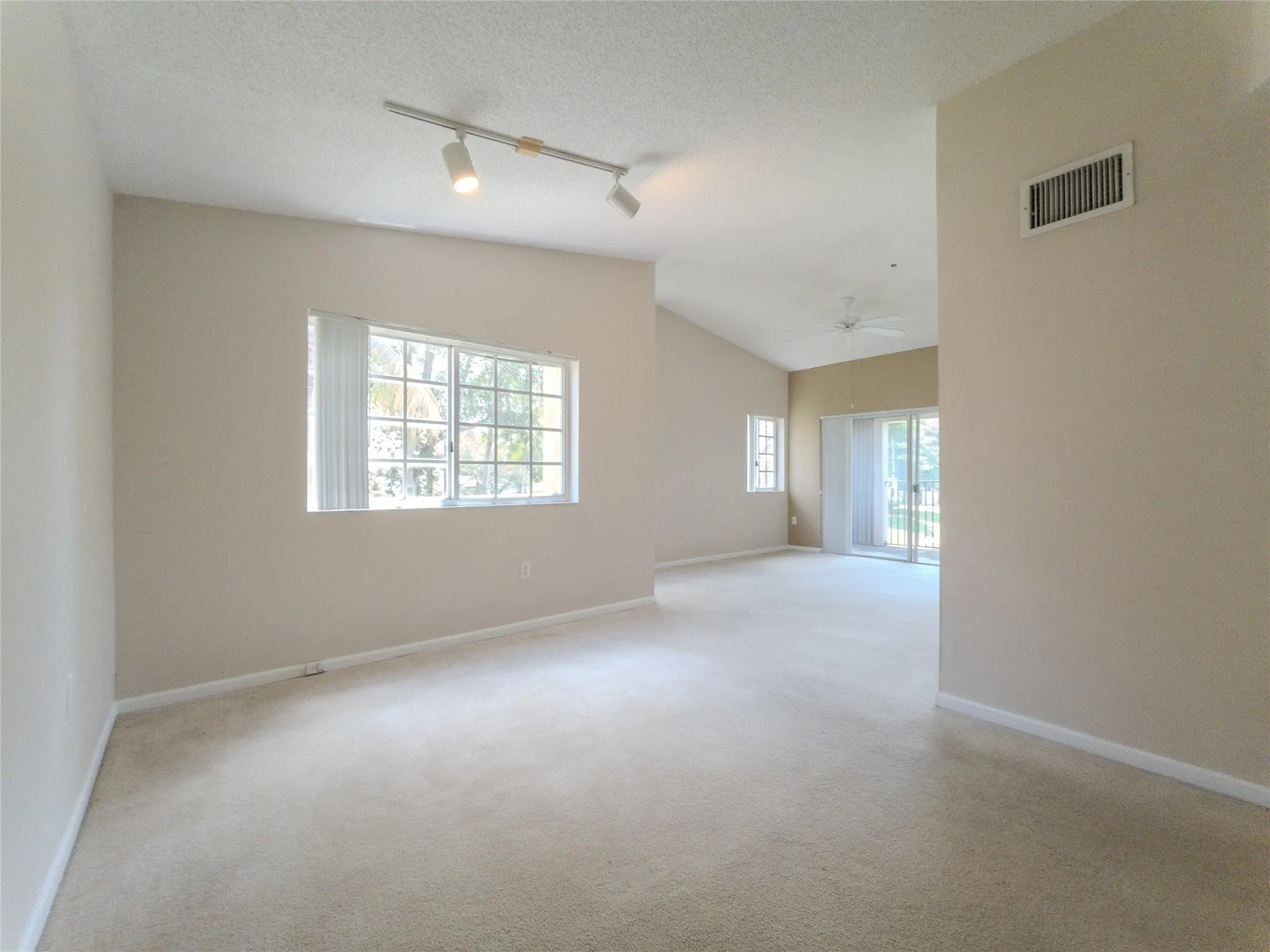 2041 Renaissance Blvd, #202