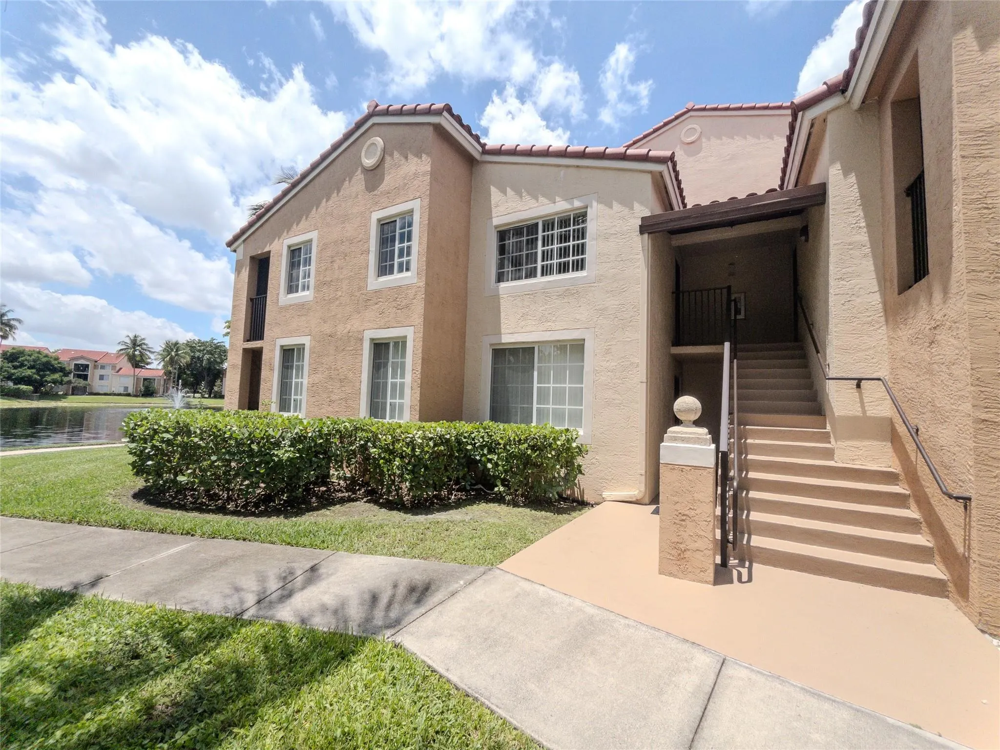 2041 Renaissance Blvd, #202