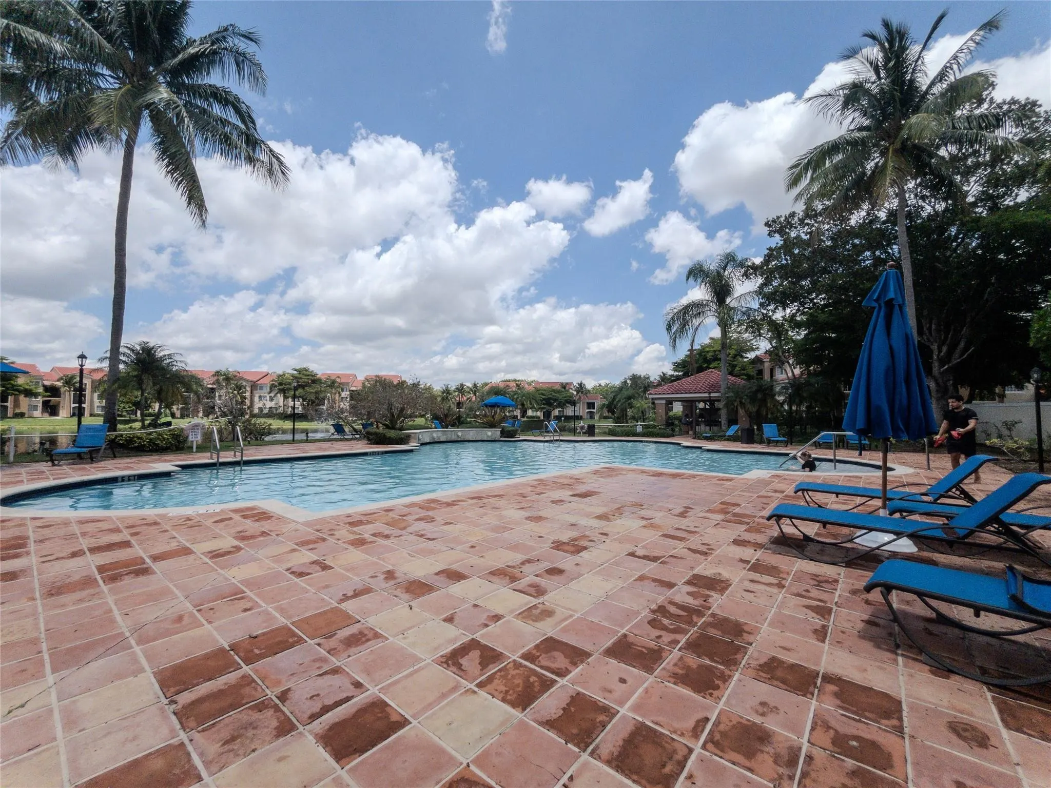 2041 Renaissance Blvd, #202