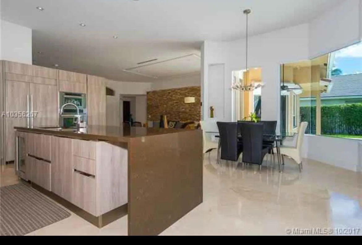 2481 Eagle Run Dr