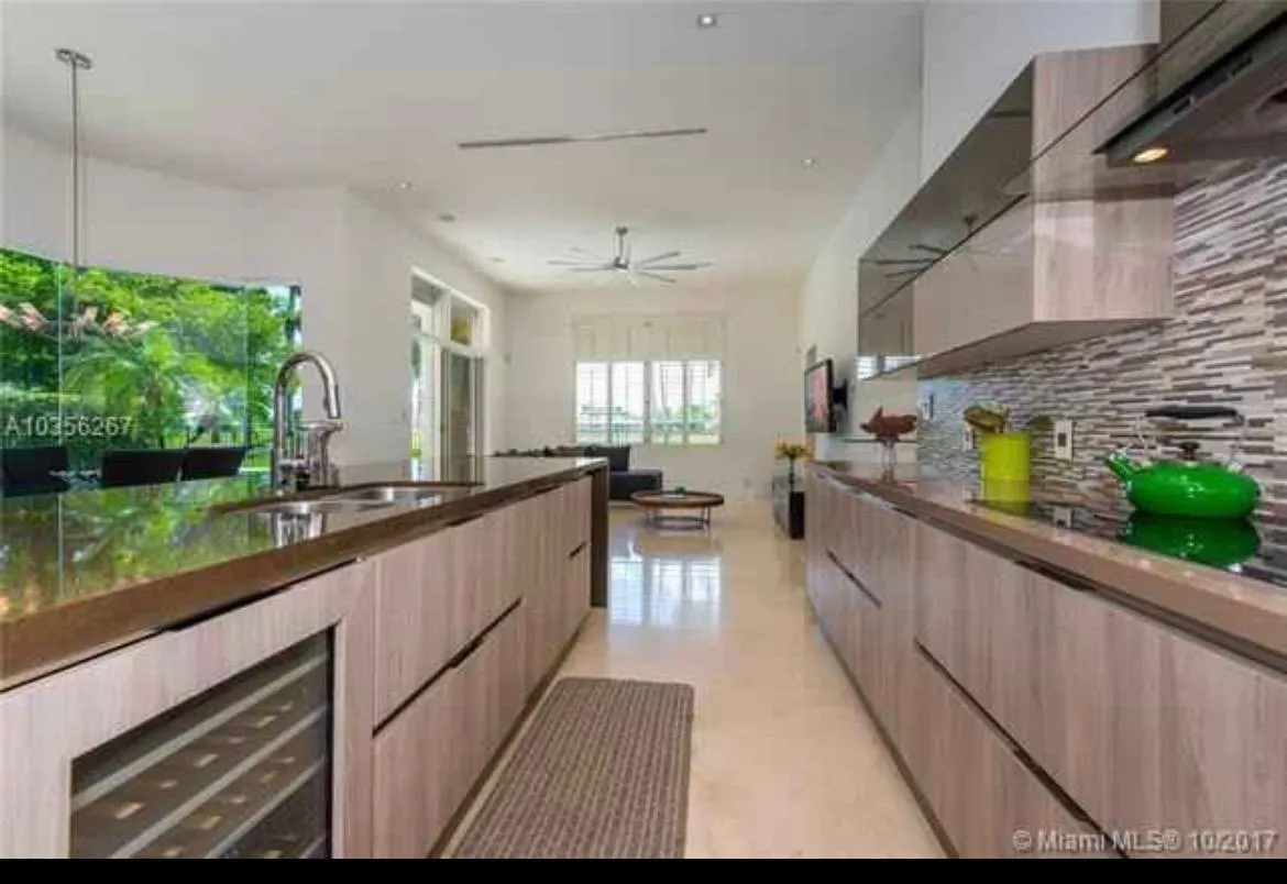 2481 Eagle Run Dr