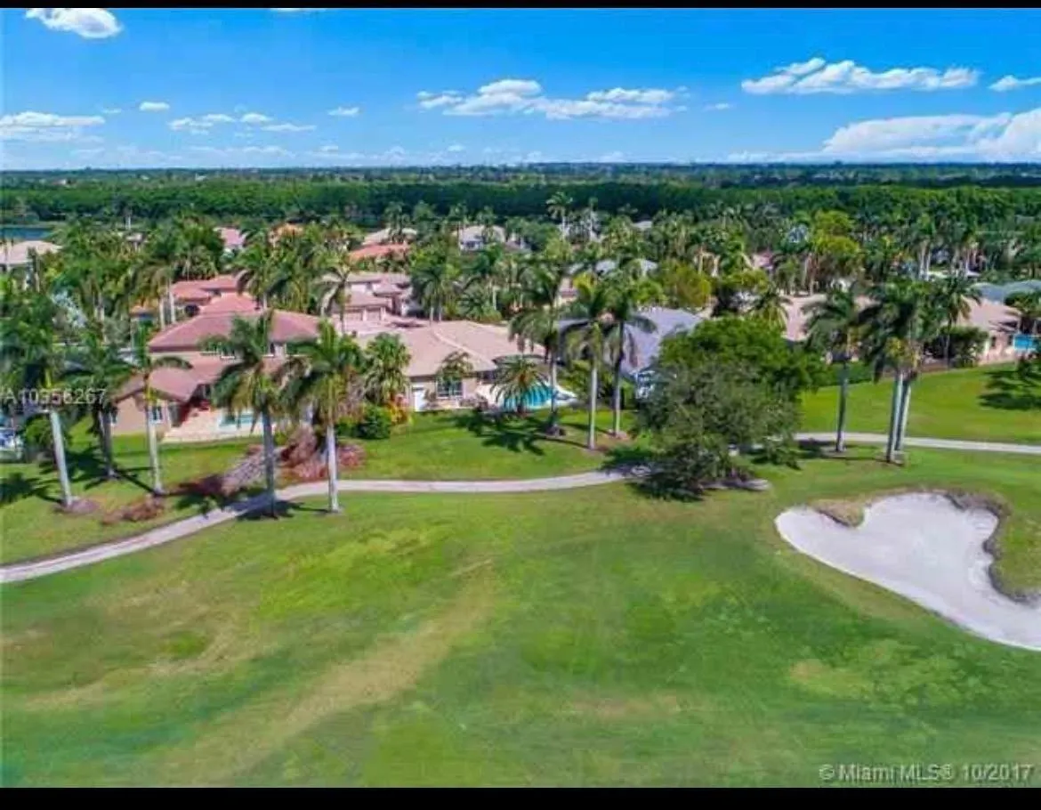 2481 Eagle Run Dr
