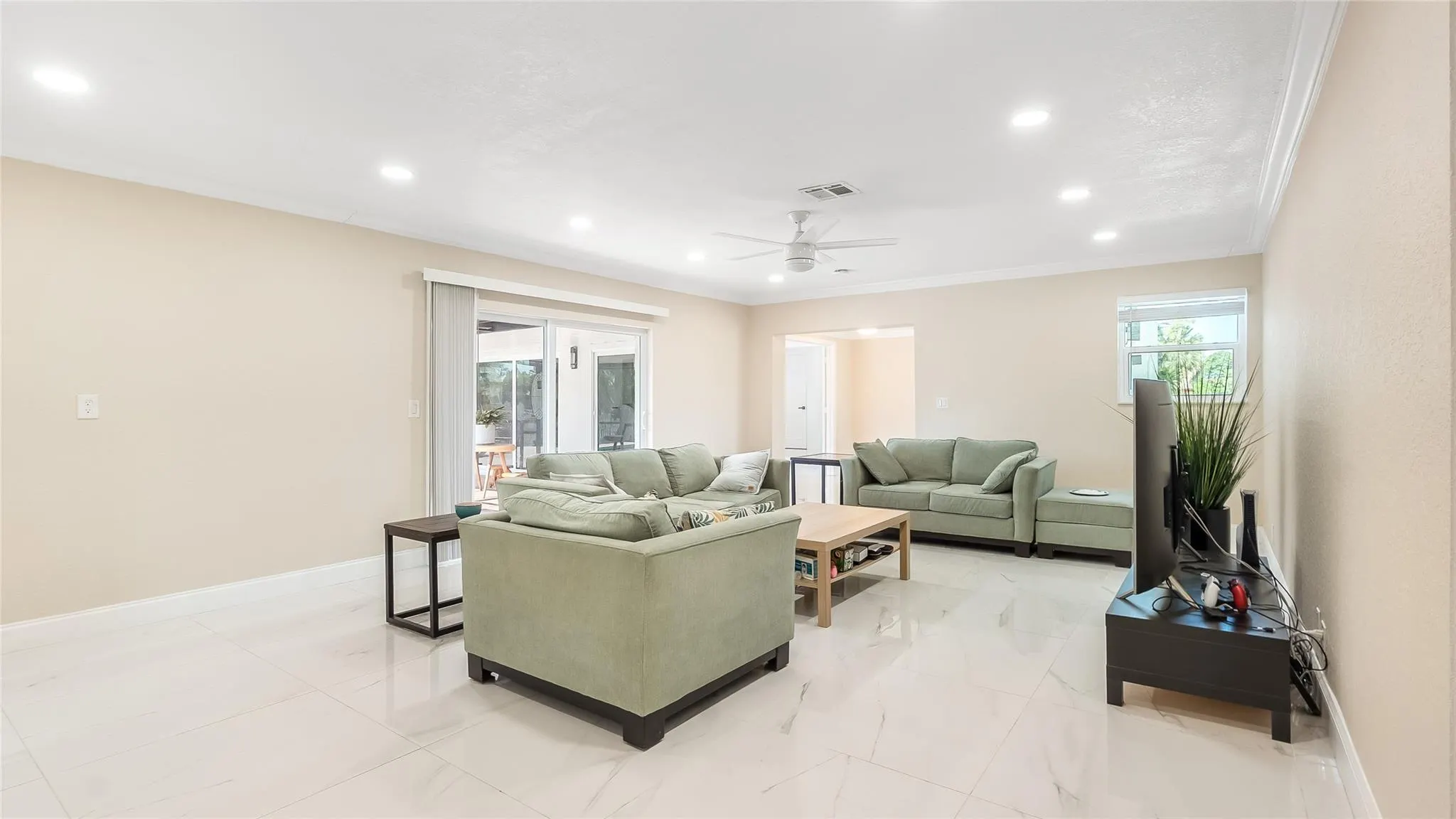 7601 NW 82nd Terrace
