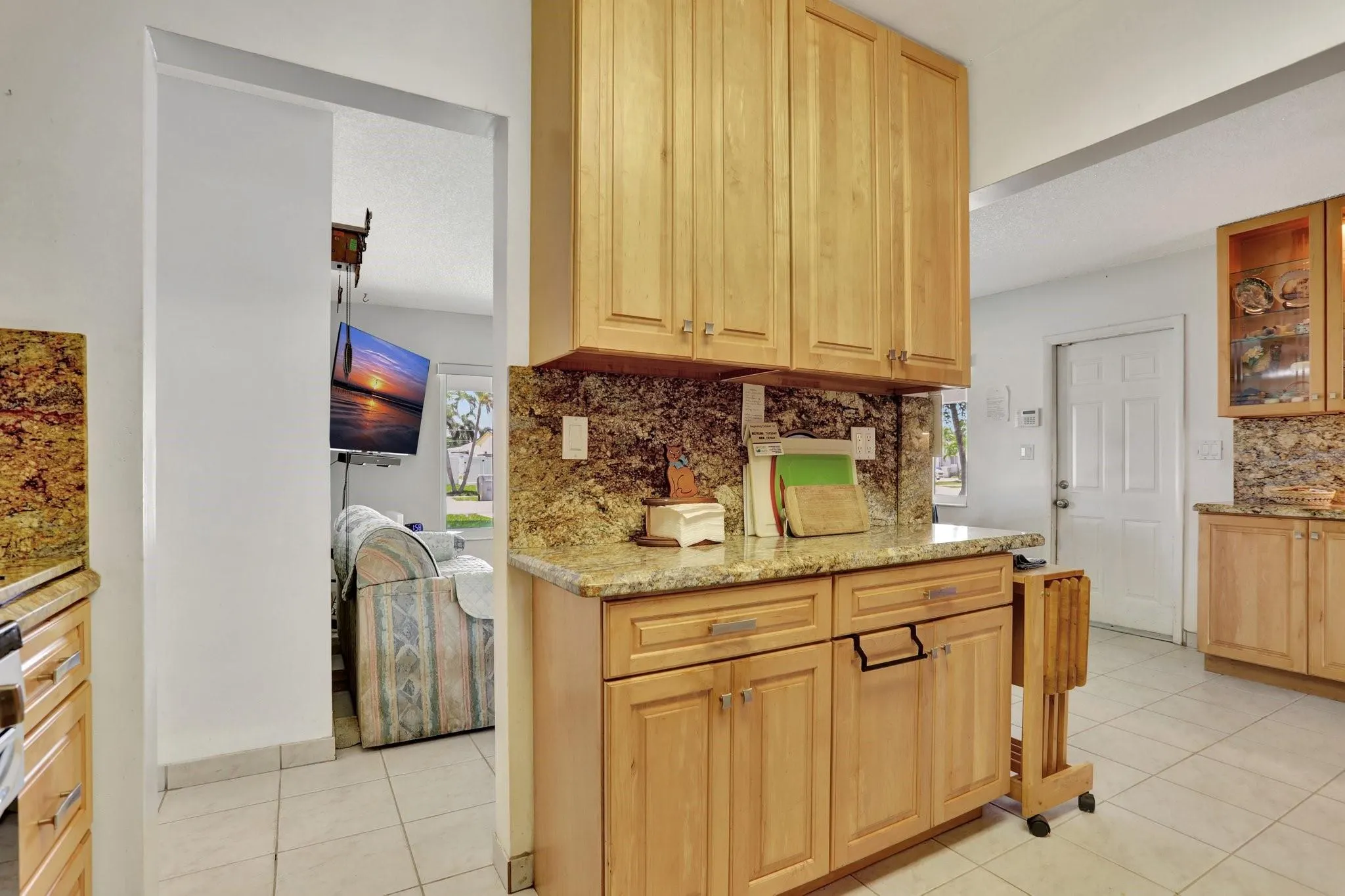217 SW 9th Ct