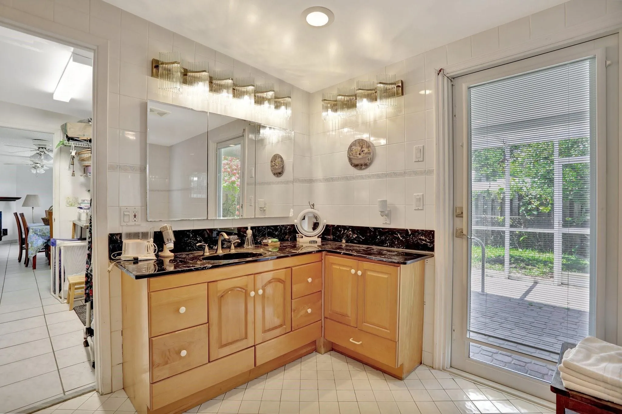 217 SW 9th Ct