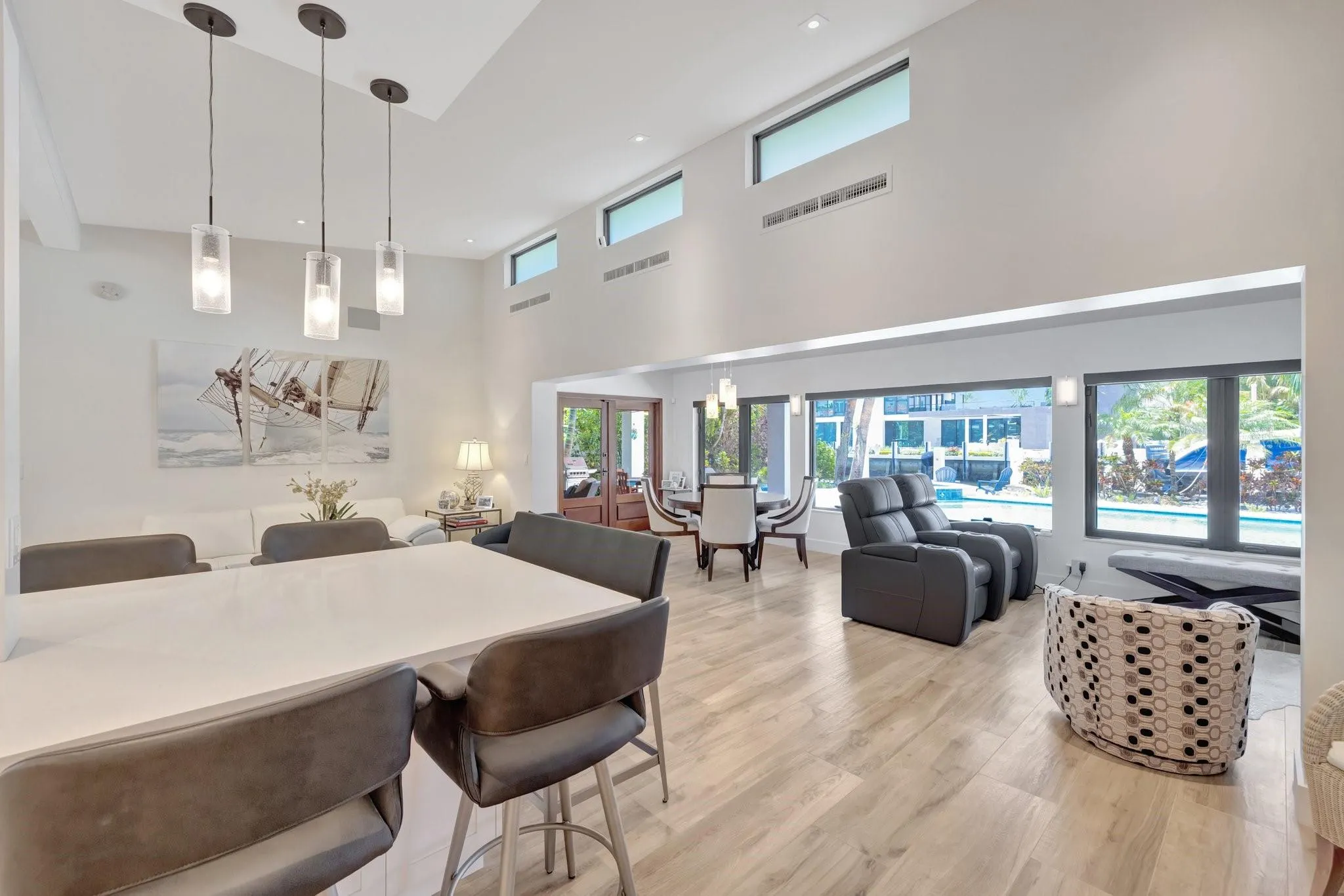 2632 Sea Island Dr