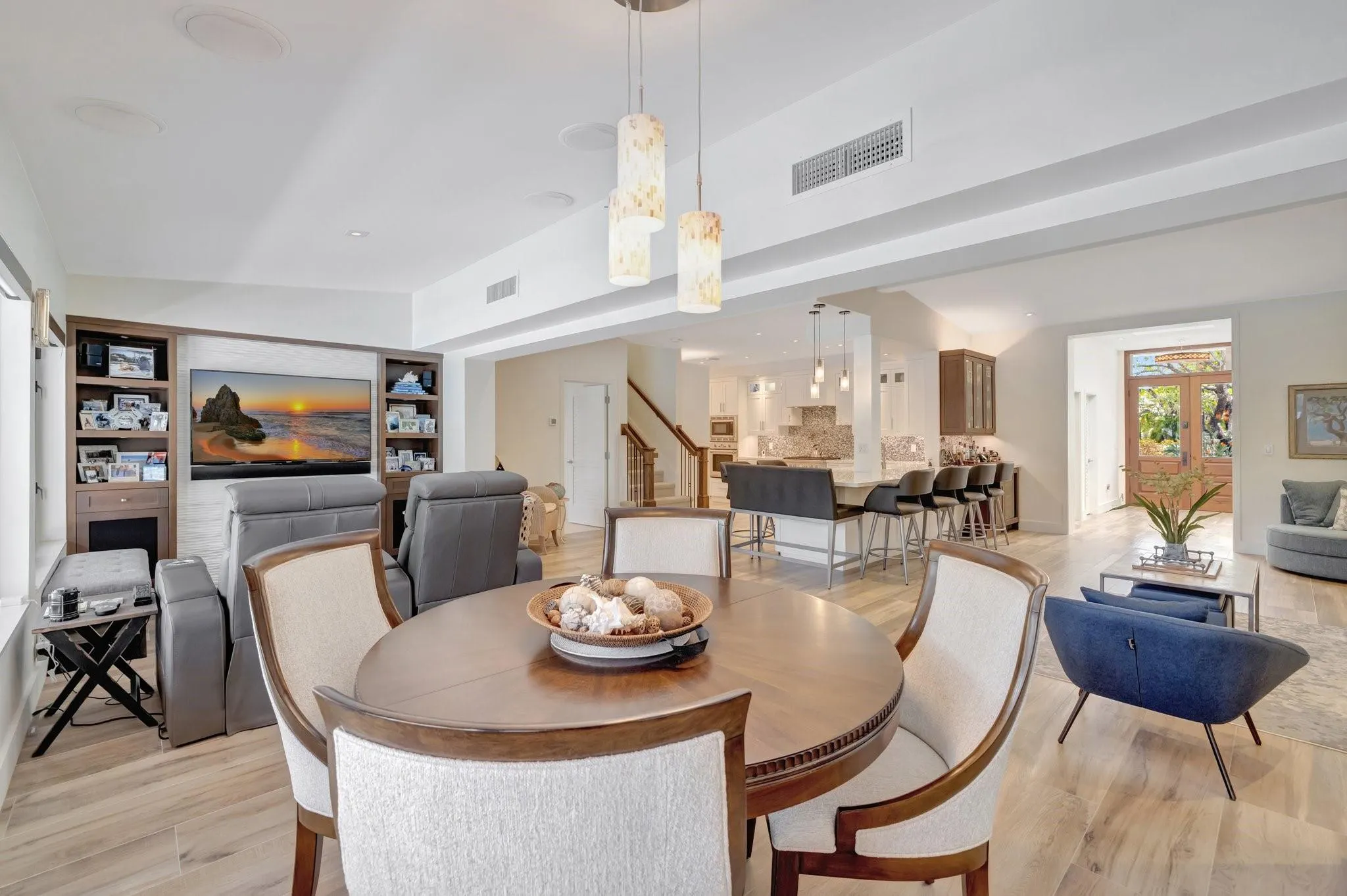 2632 Sea Island Dr