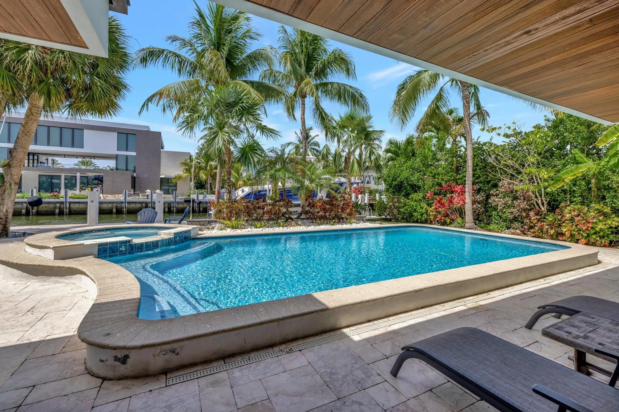 2632 Sea Island Dr