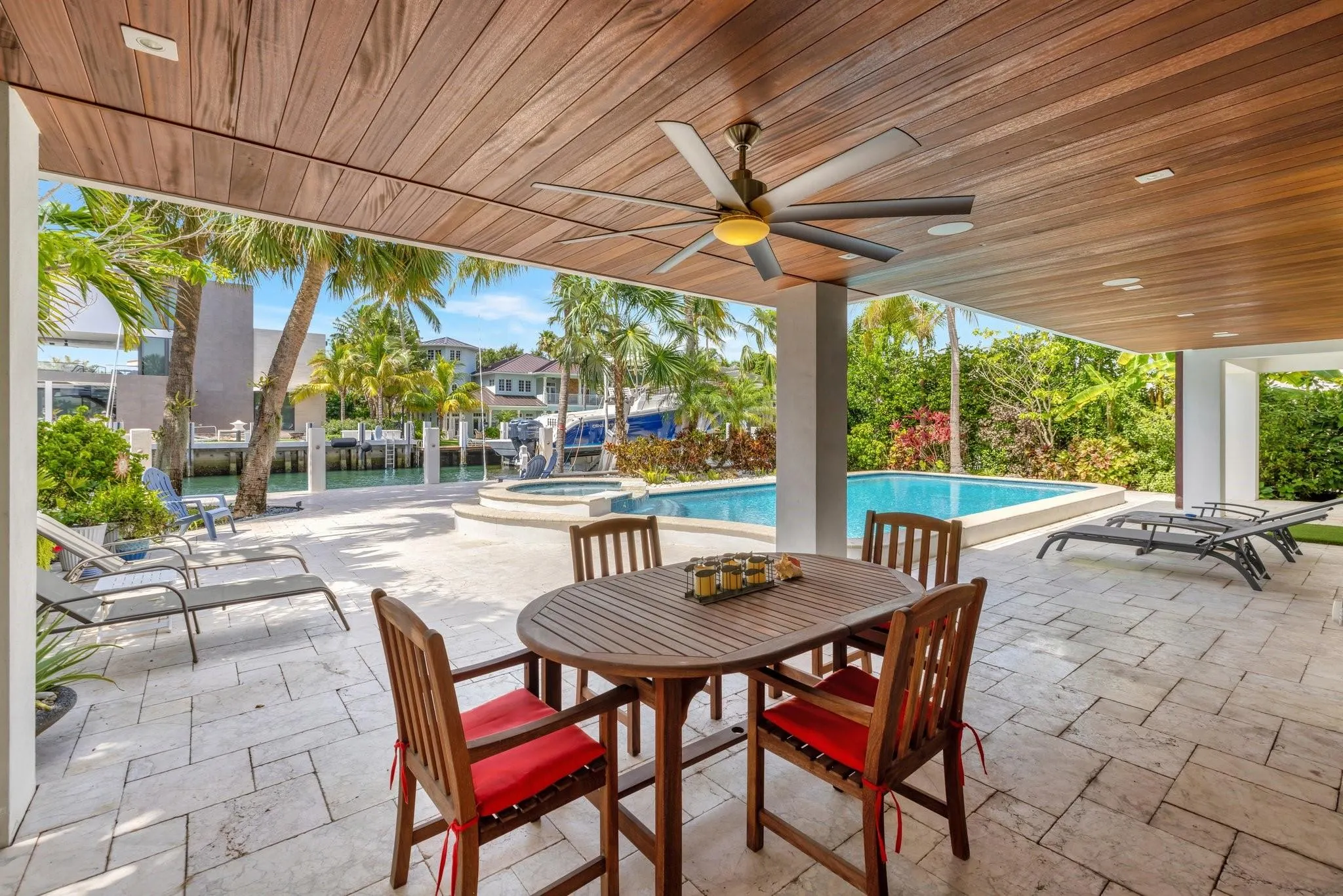 2632 Sea Island Dr