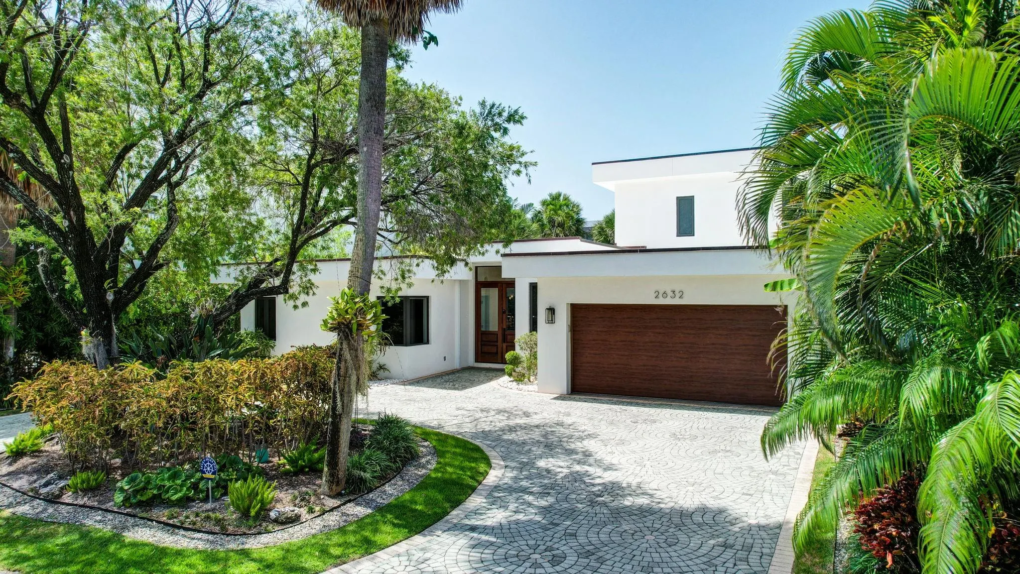 2632 Sea Island Dr