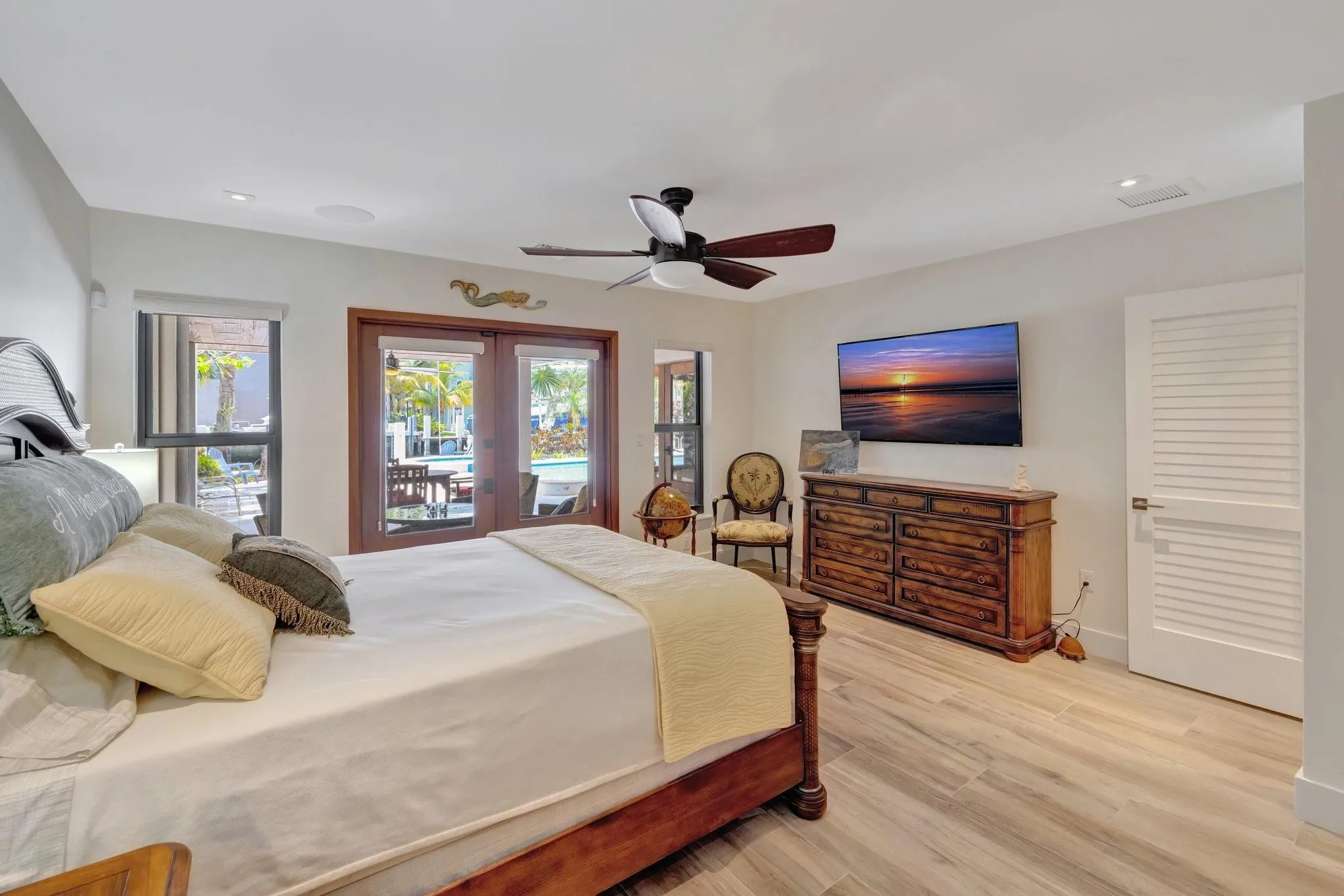 2632 Sea Island Dr