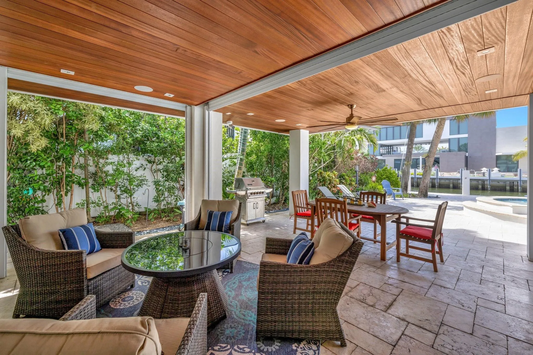 2632 Sea Island Dr