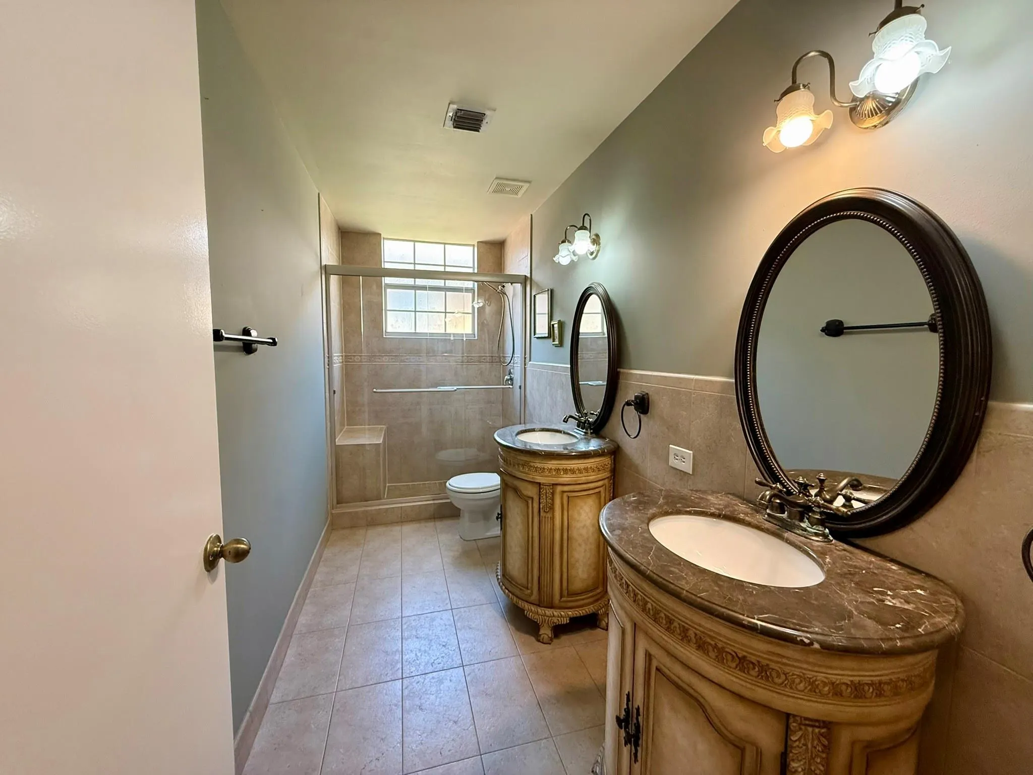 1402 Veracruz Ln