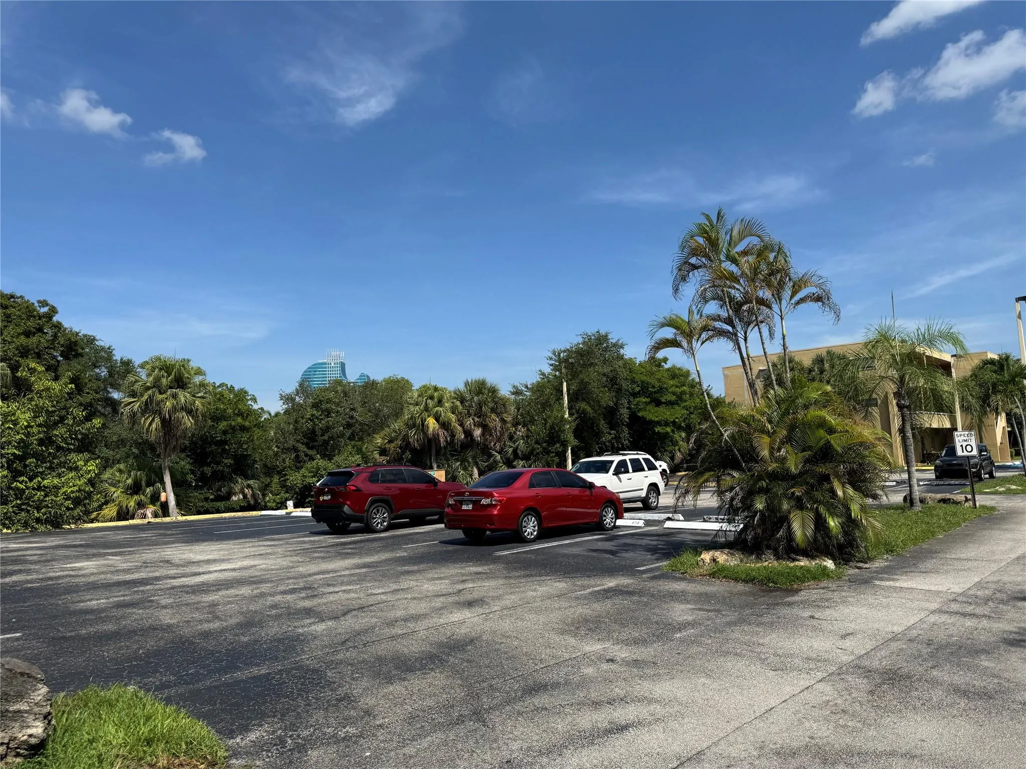 4111 Stirling Rd, #304