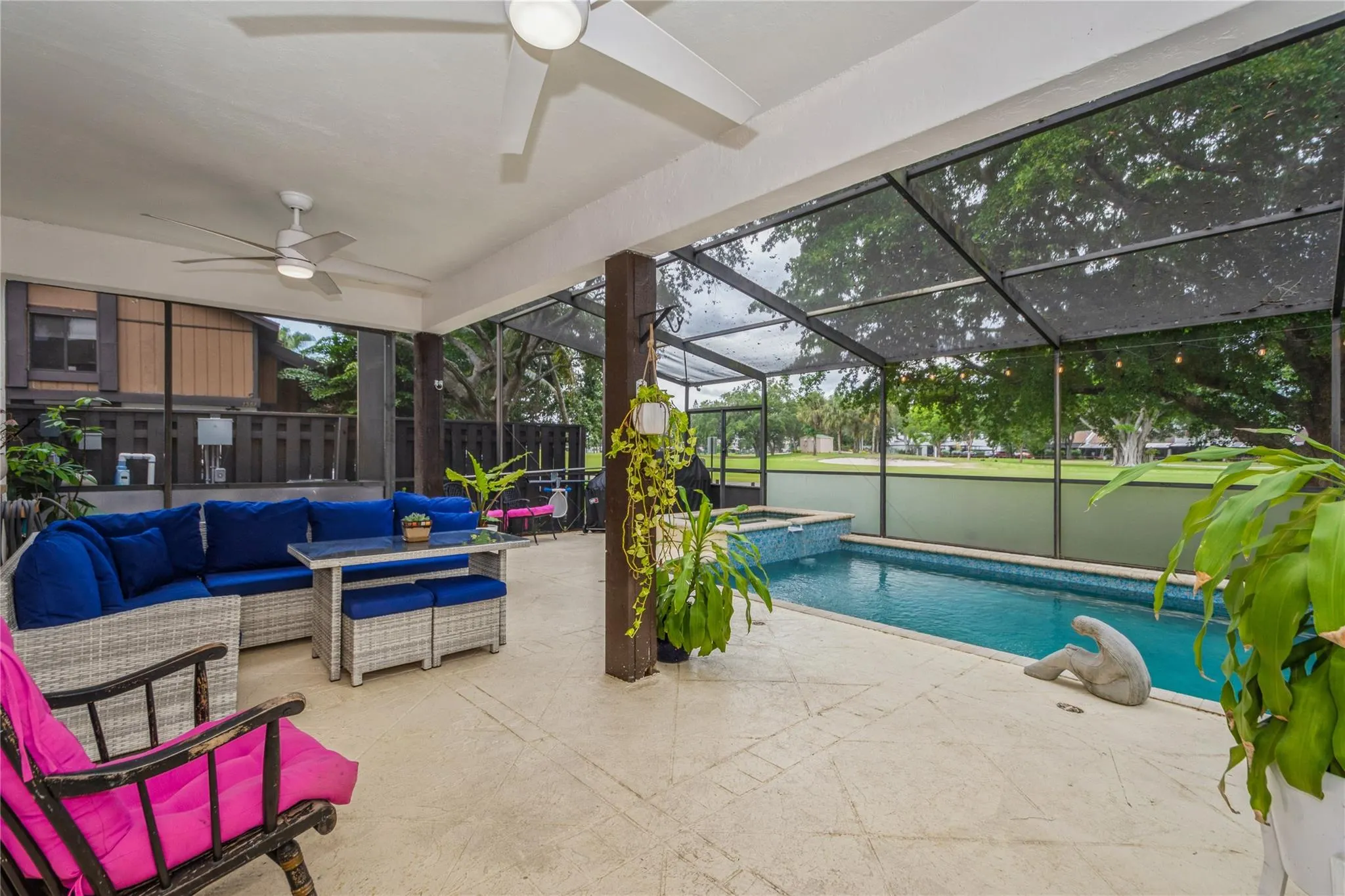 1400 W Sandpiper Cir