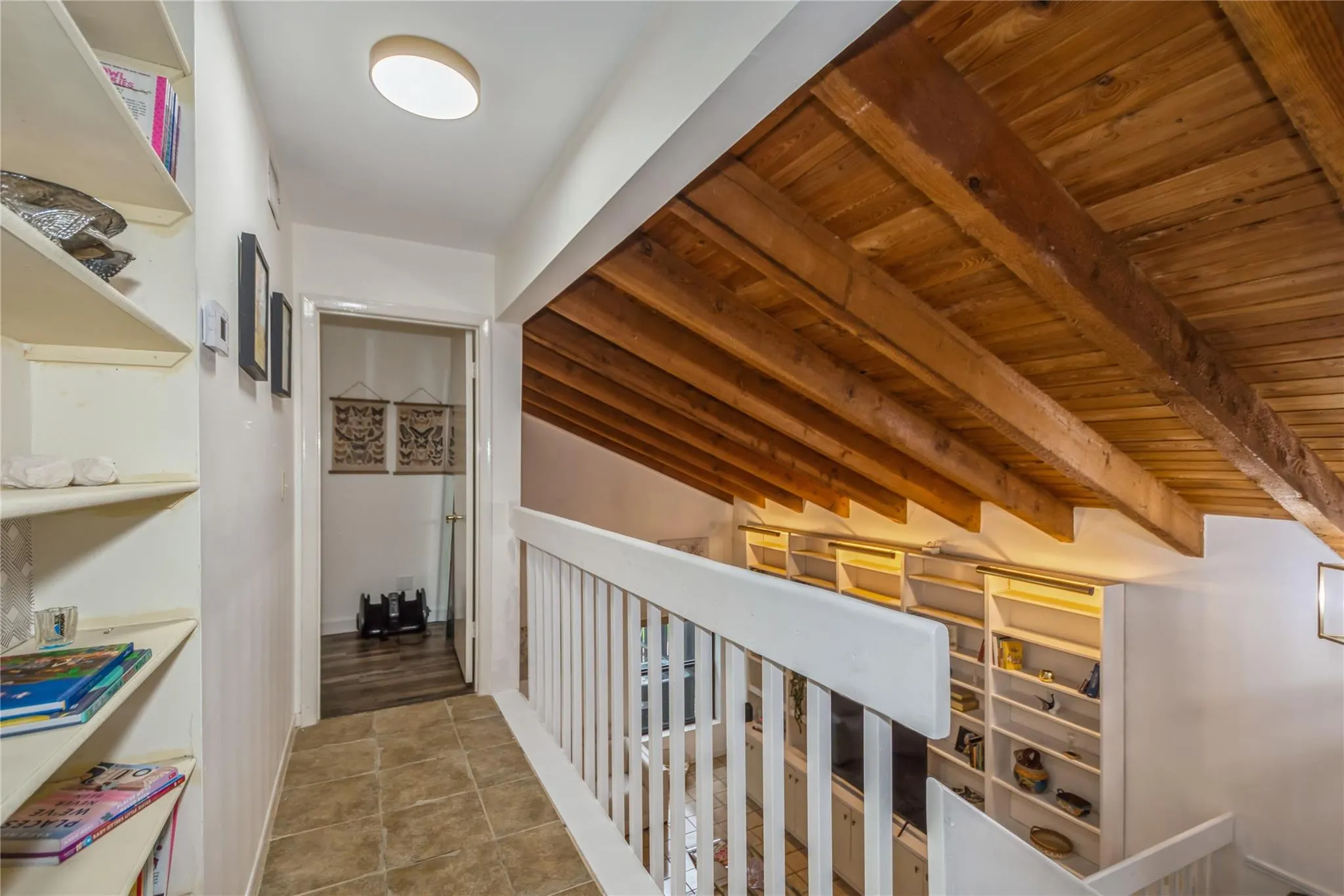 1400 W Sandpiper Cir