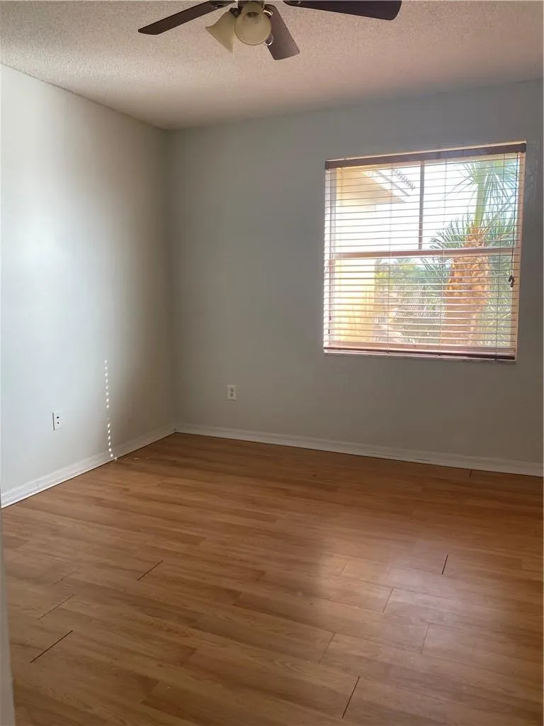 9640 NW 2ND ST, #5-302