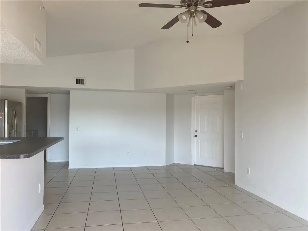 9640 NW 2ND ST, #5-302