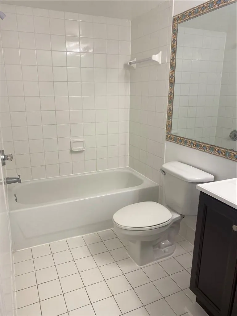 9640 NW 2ND ST, #5-302
