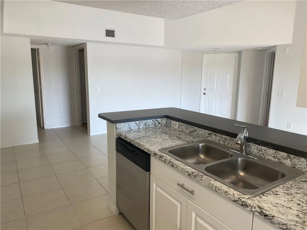 9640 NW 2ND ST, #5-302