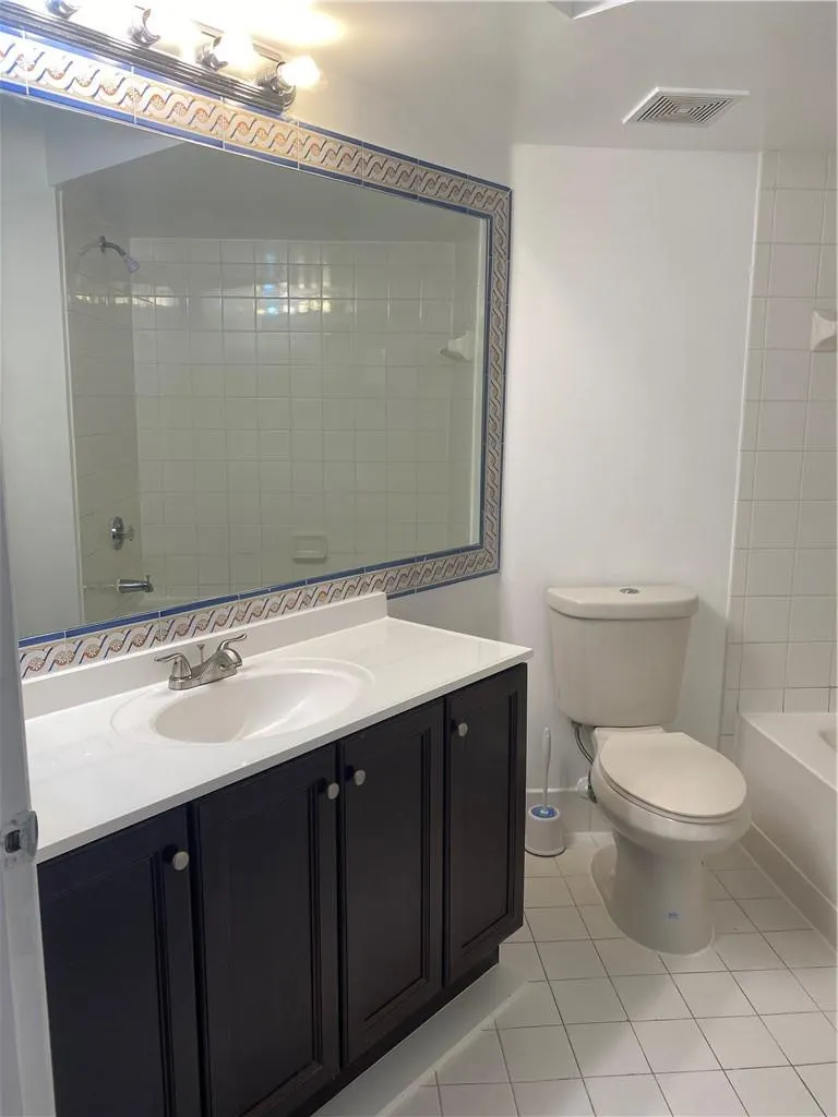 9640 NW 2ND ST, #5-302
