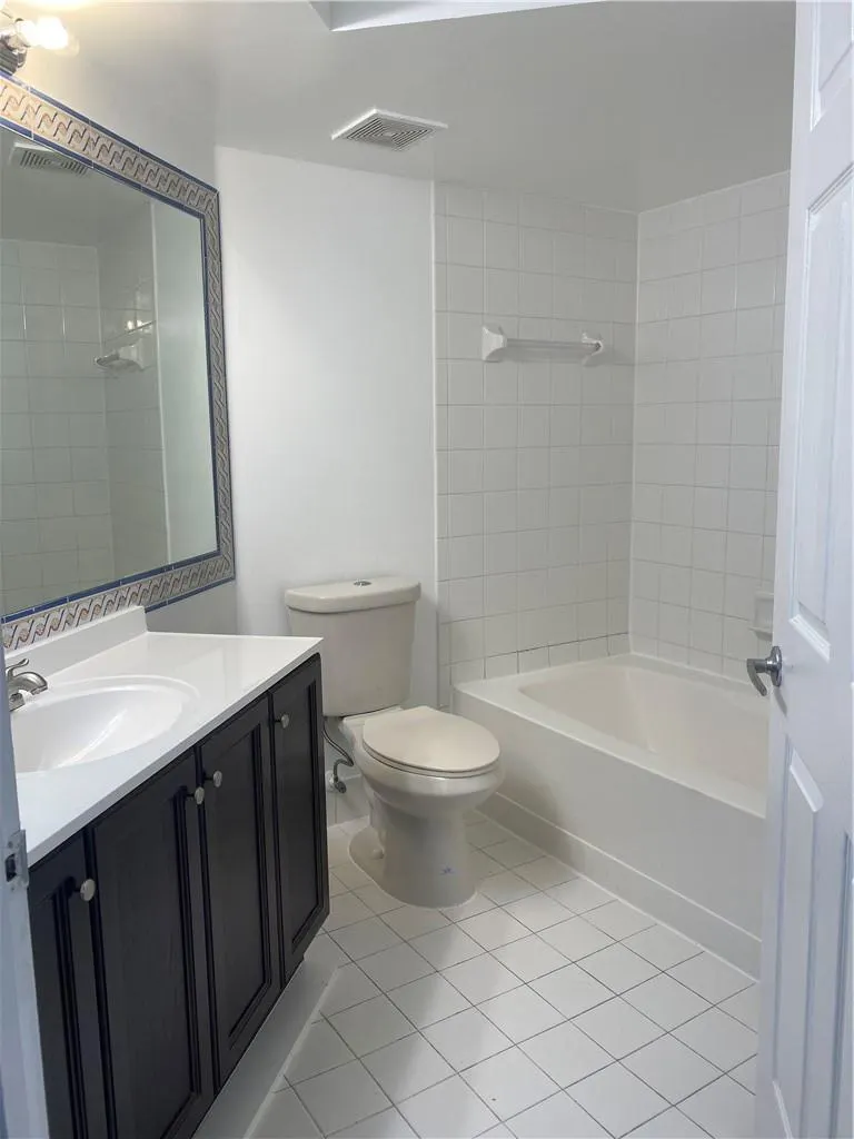 9640 NW 2ND ST, #5-302