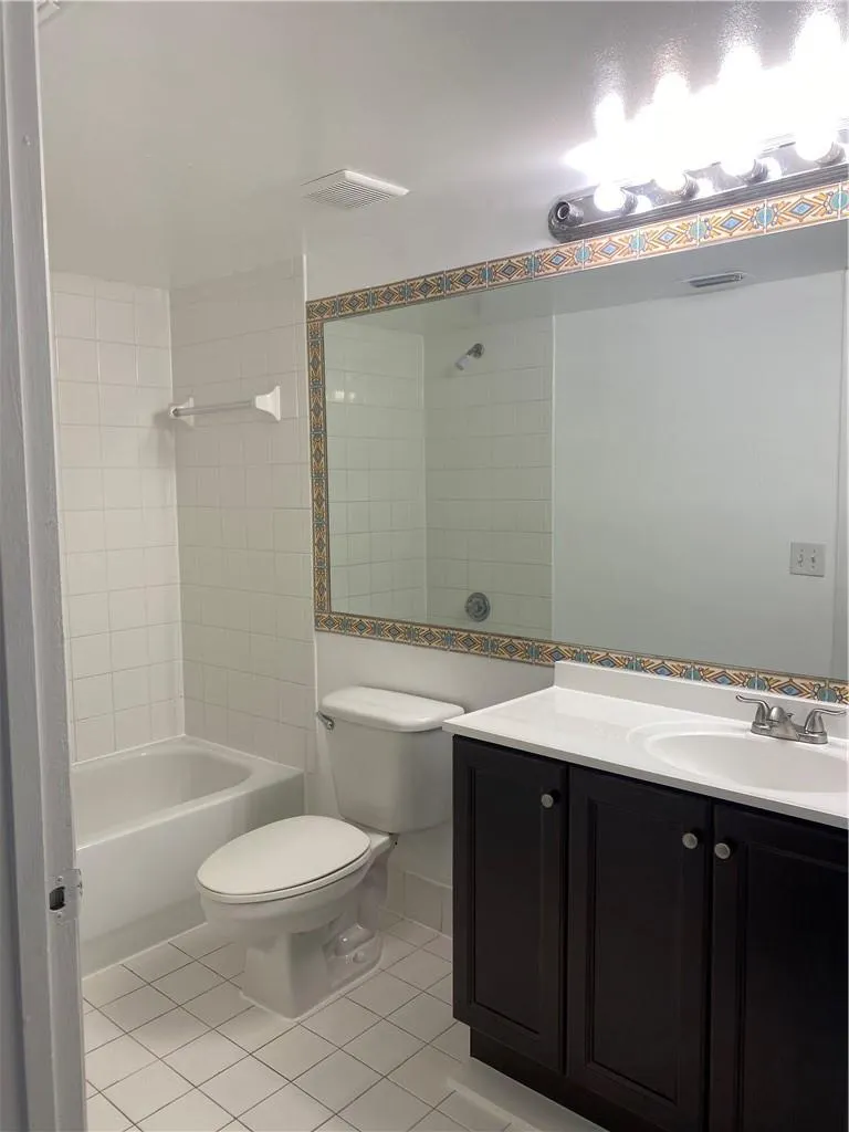 9640 NW 2ND ST, #5-302