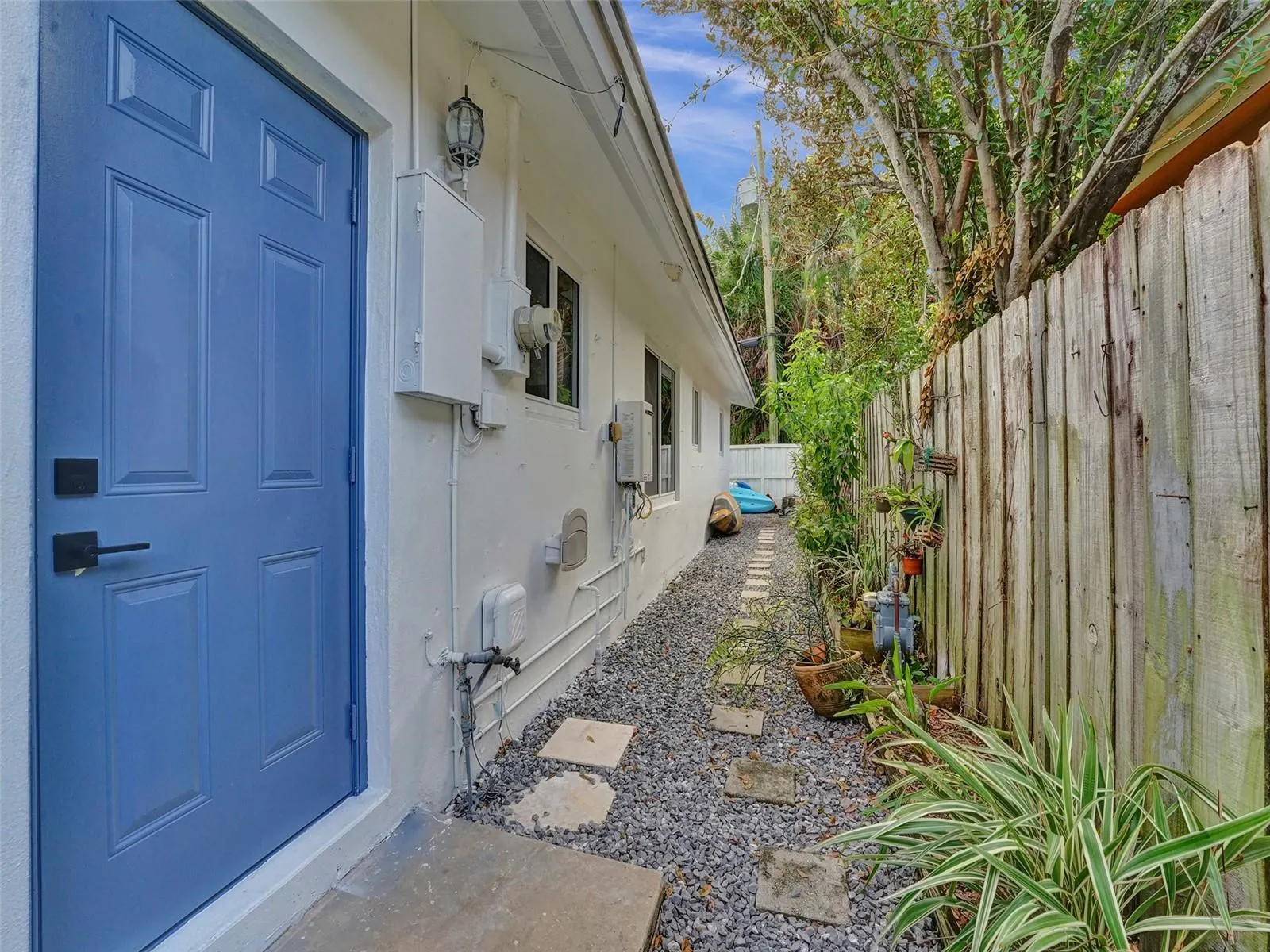 3204 Robbins Rd