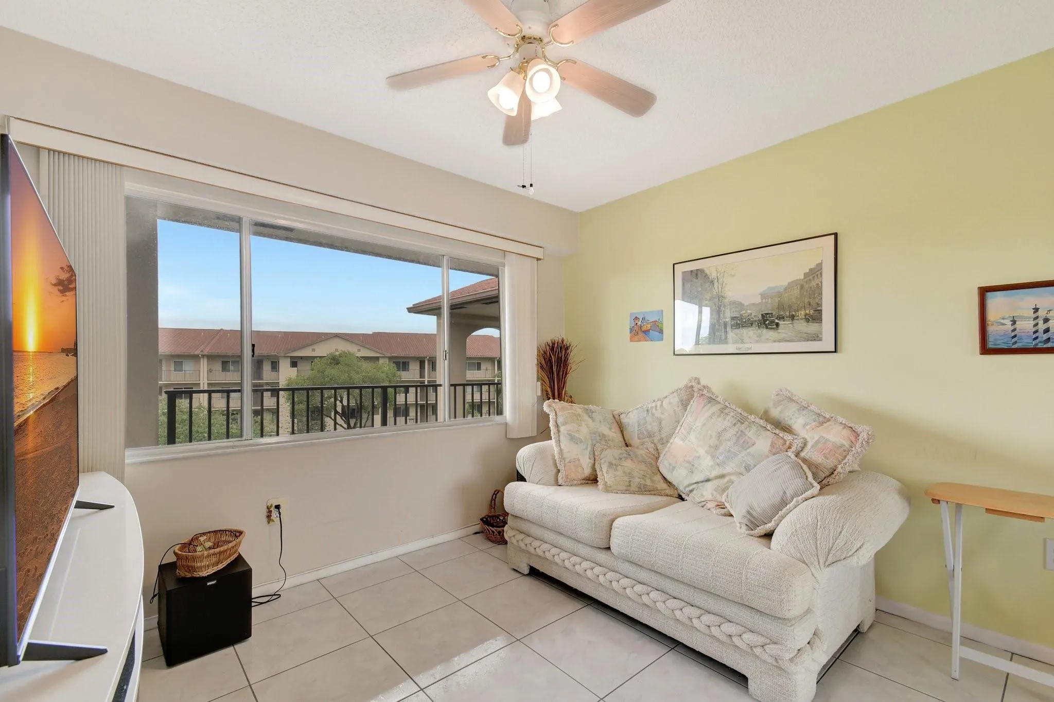 900 SW 142nd Ave, #402 L