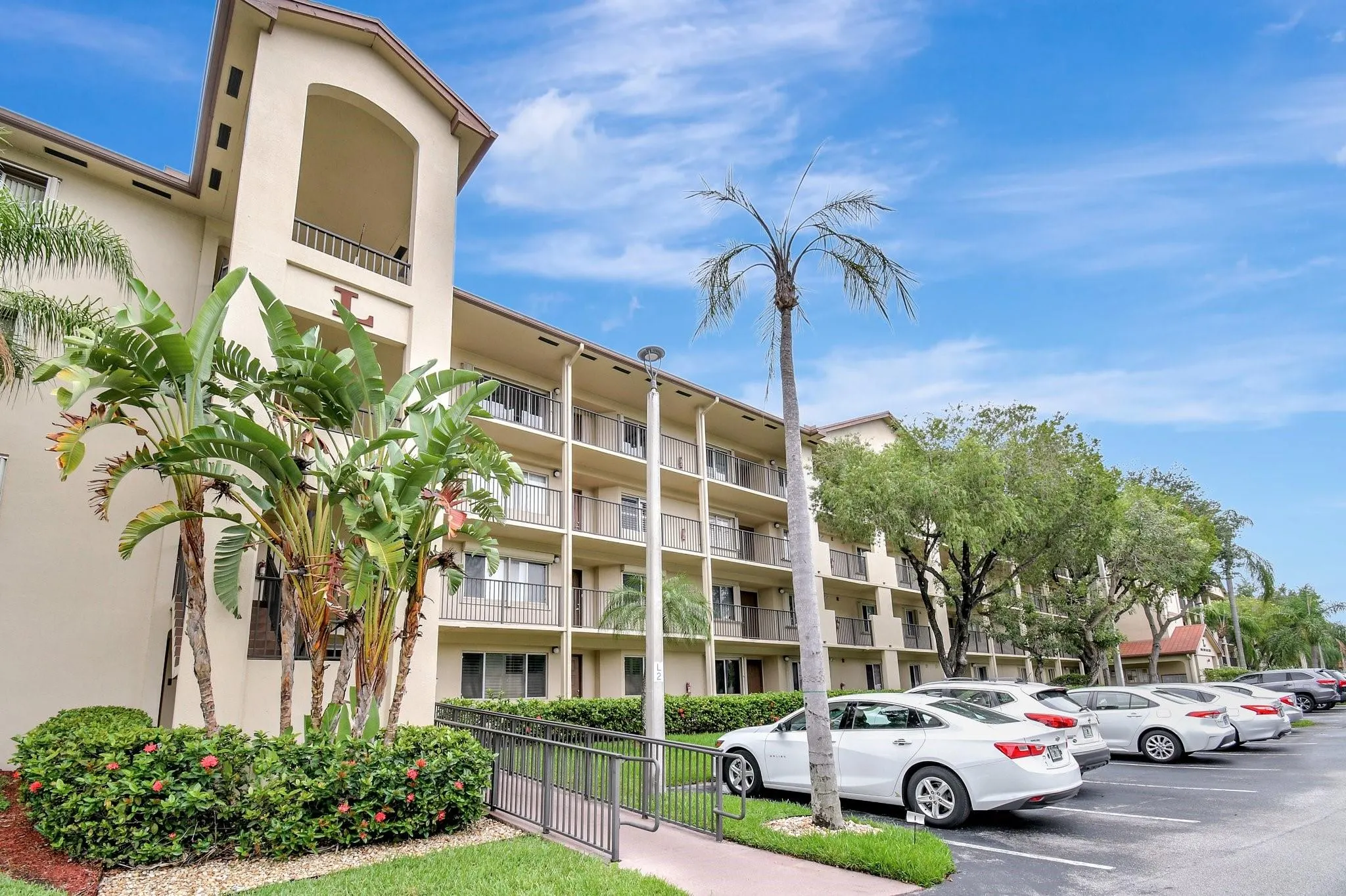 900 SW 142nd Ave, #402 L